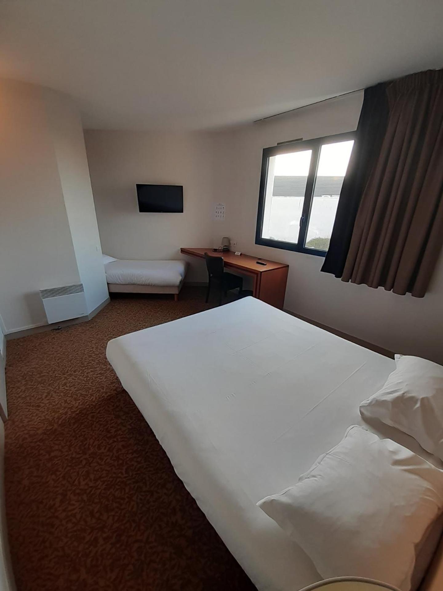 Standard Triple Room - Photo 5