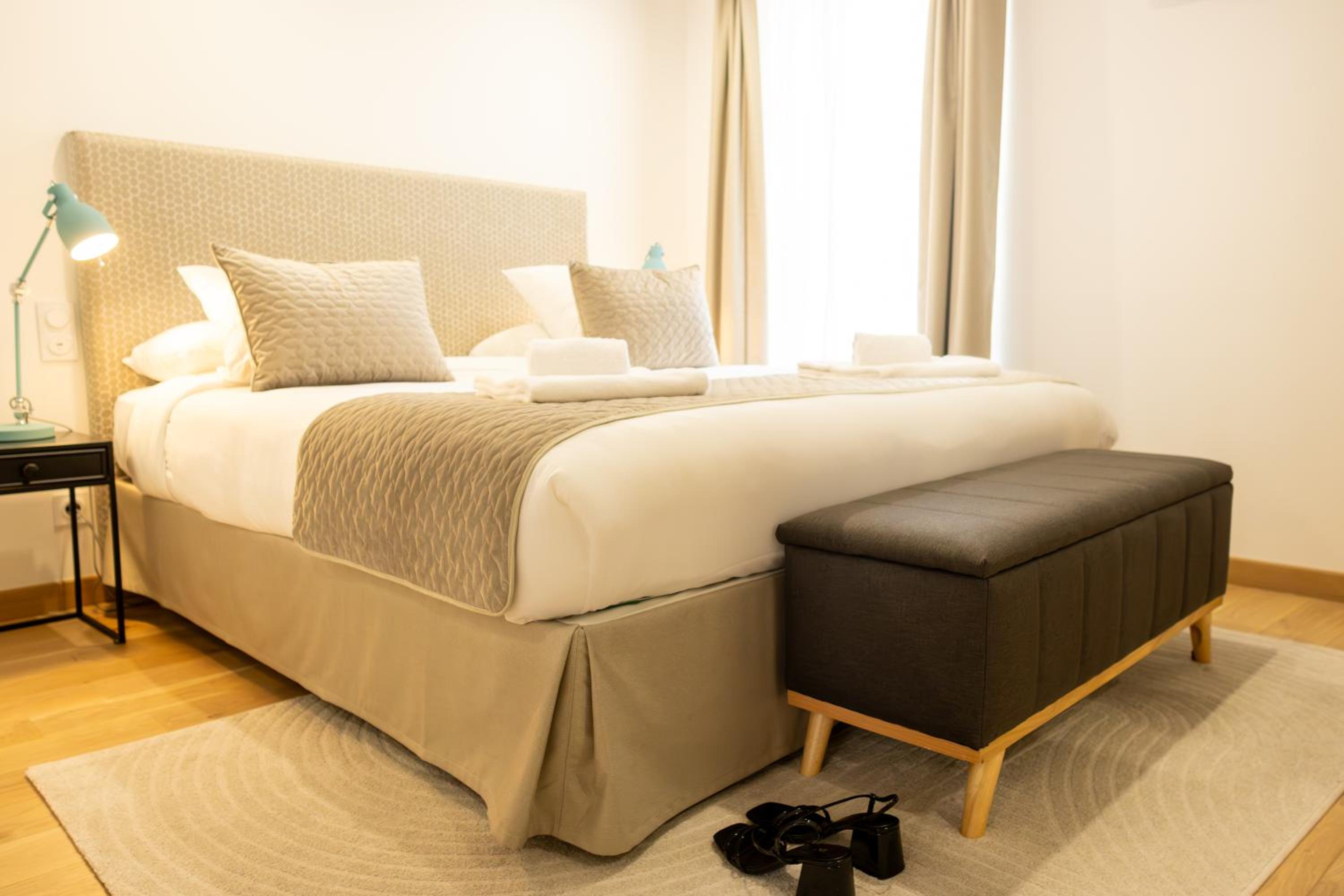 Suite - Photo 3