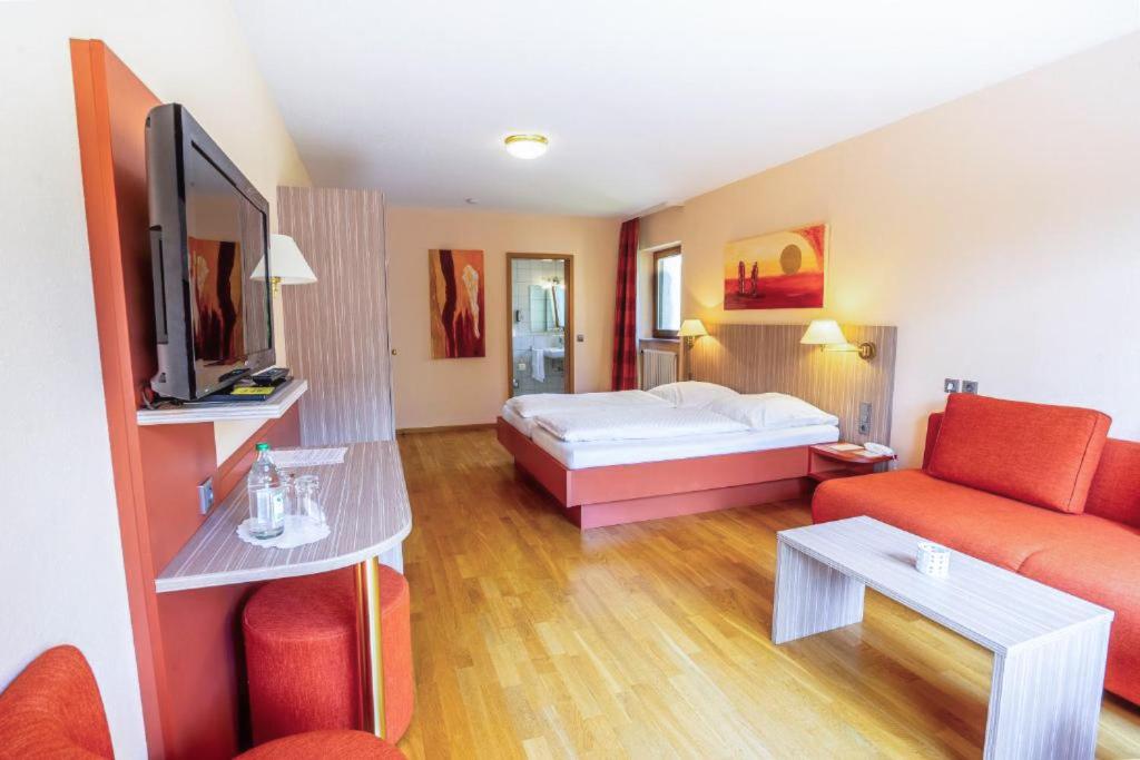 Comfort Double Room with Balcony or Terrace photo 2
