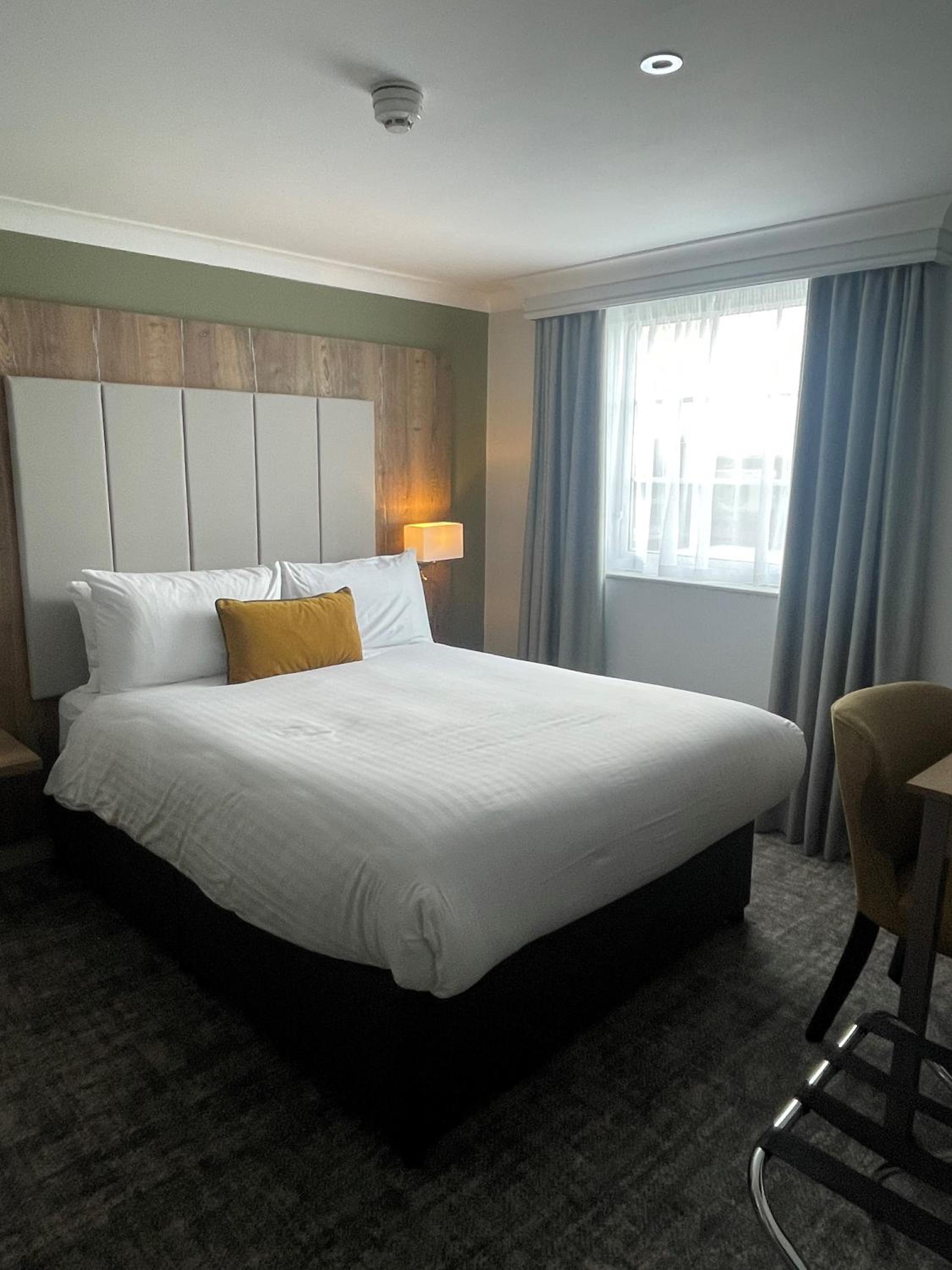 Premium Queen Room - Photo 4