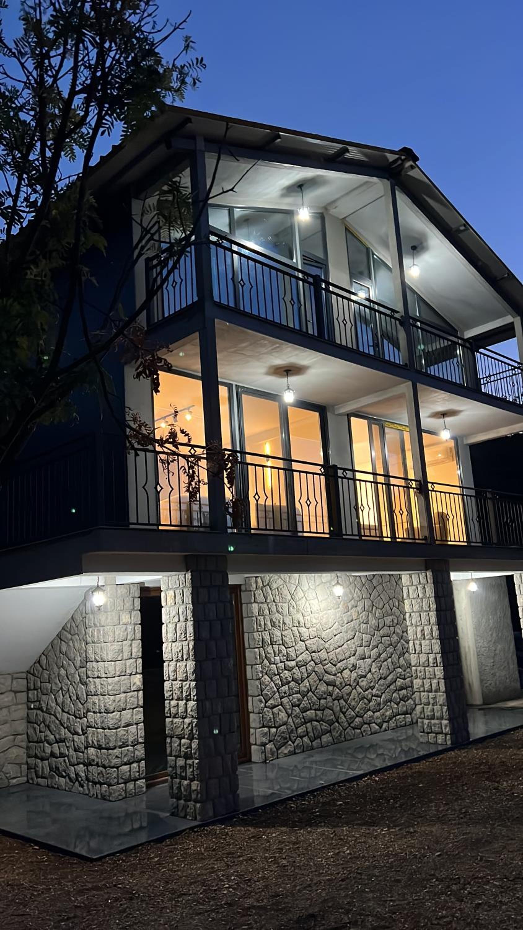 Two-Bedroom Apartment with View photo 2