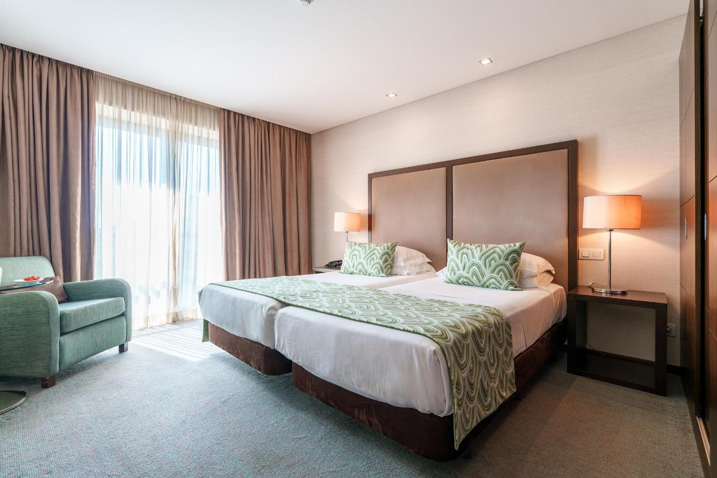 Design Twin Room - Photo 1