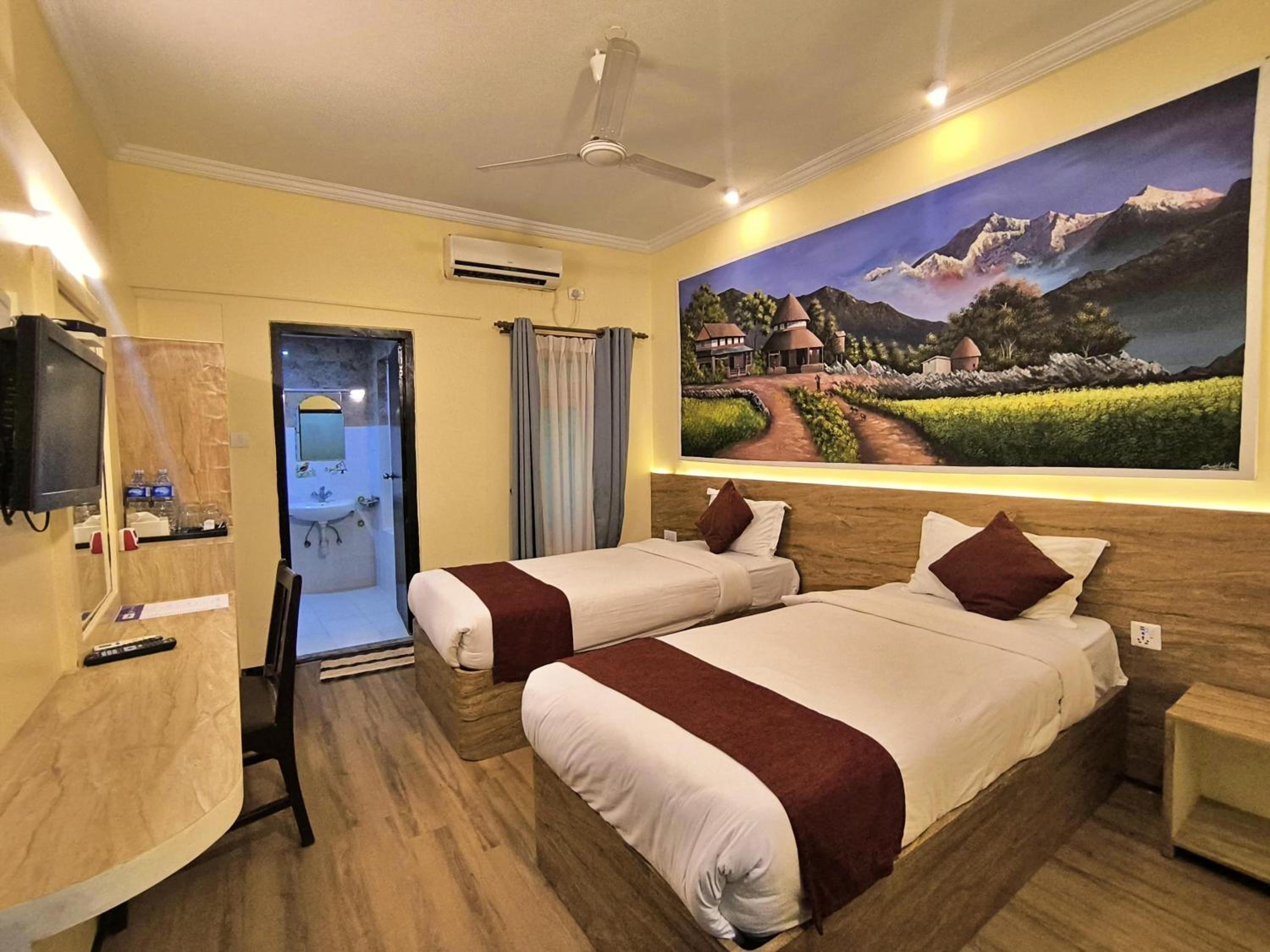 Standard Twin Room