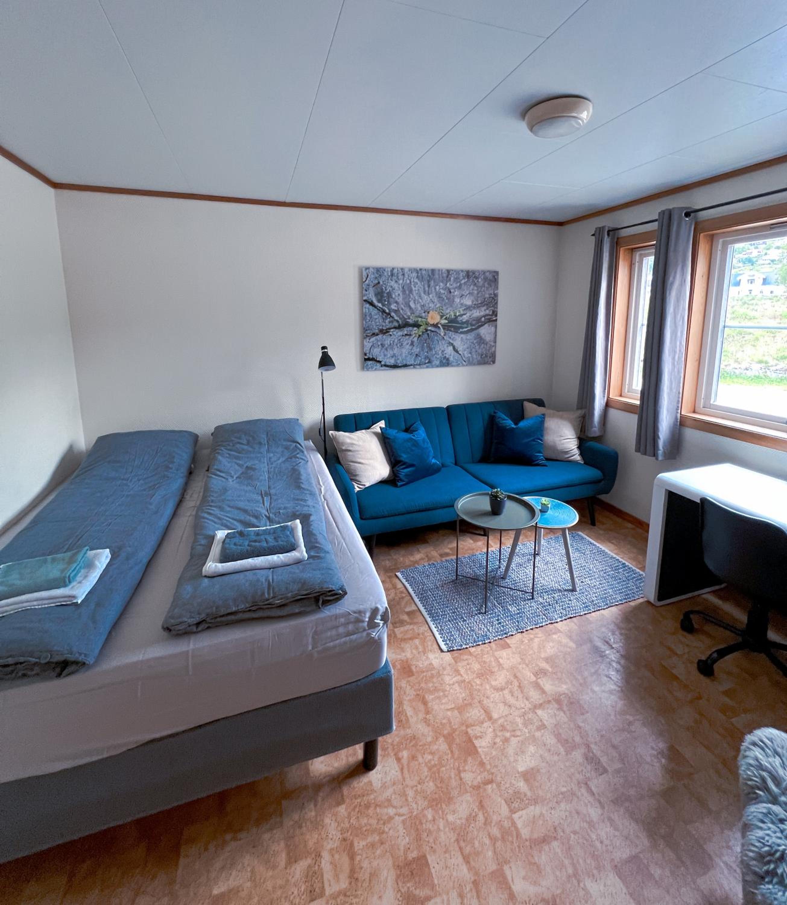 Double Room With Shared Bathroom photo 1
