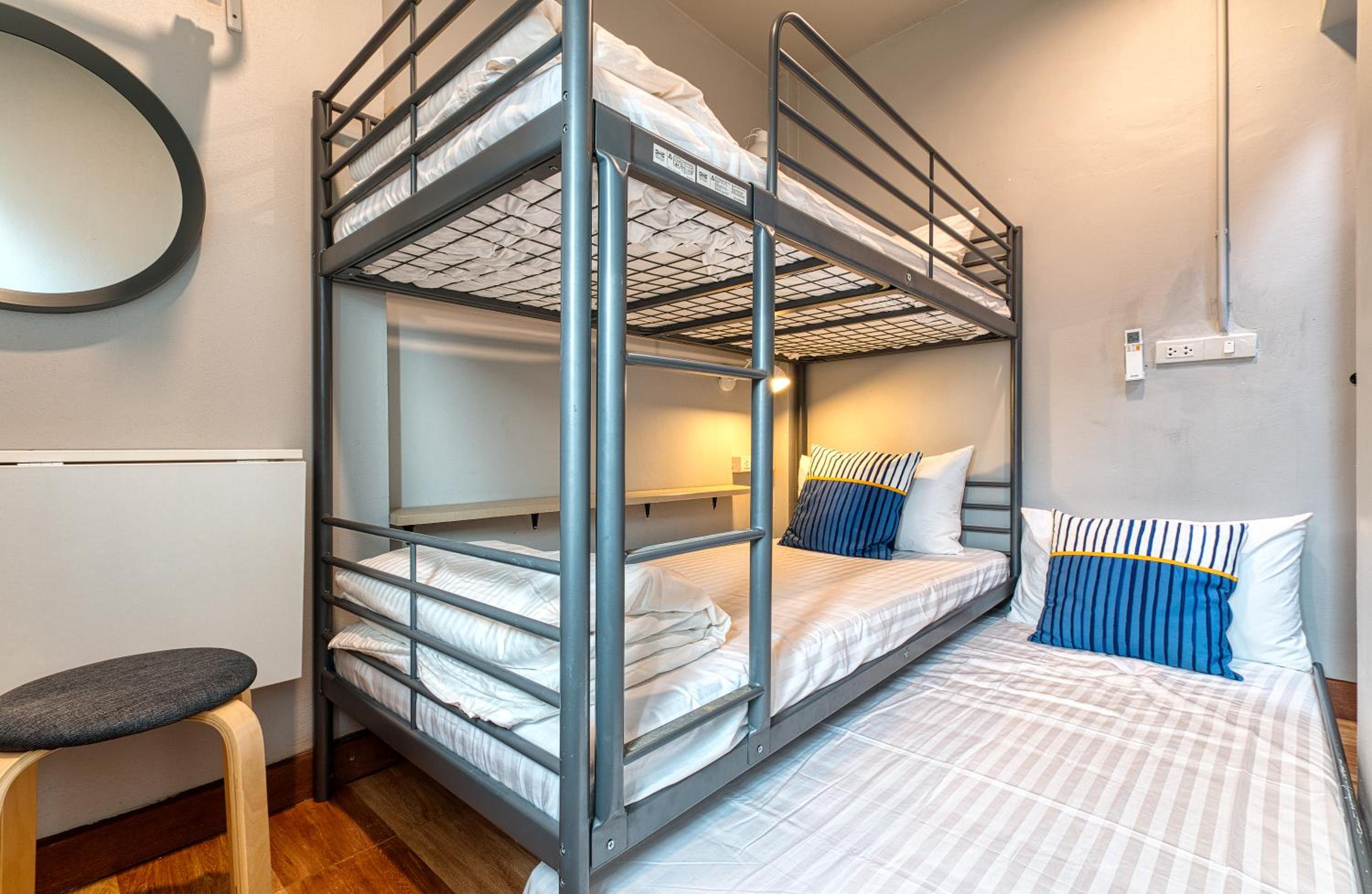 Two-Bedroom House - Photo 20