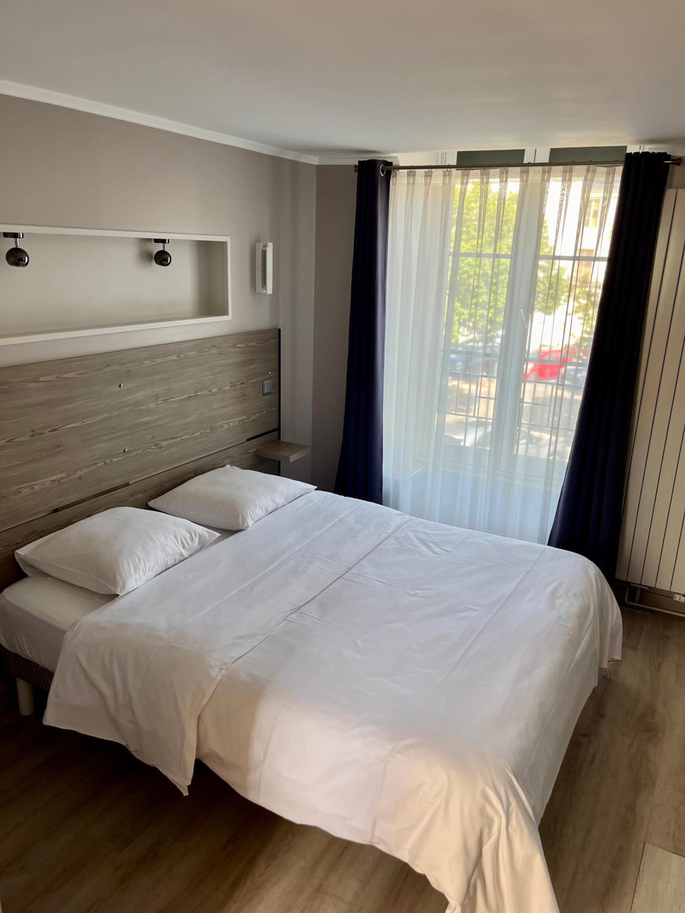 Standard Double Room photo 2