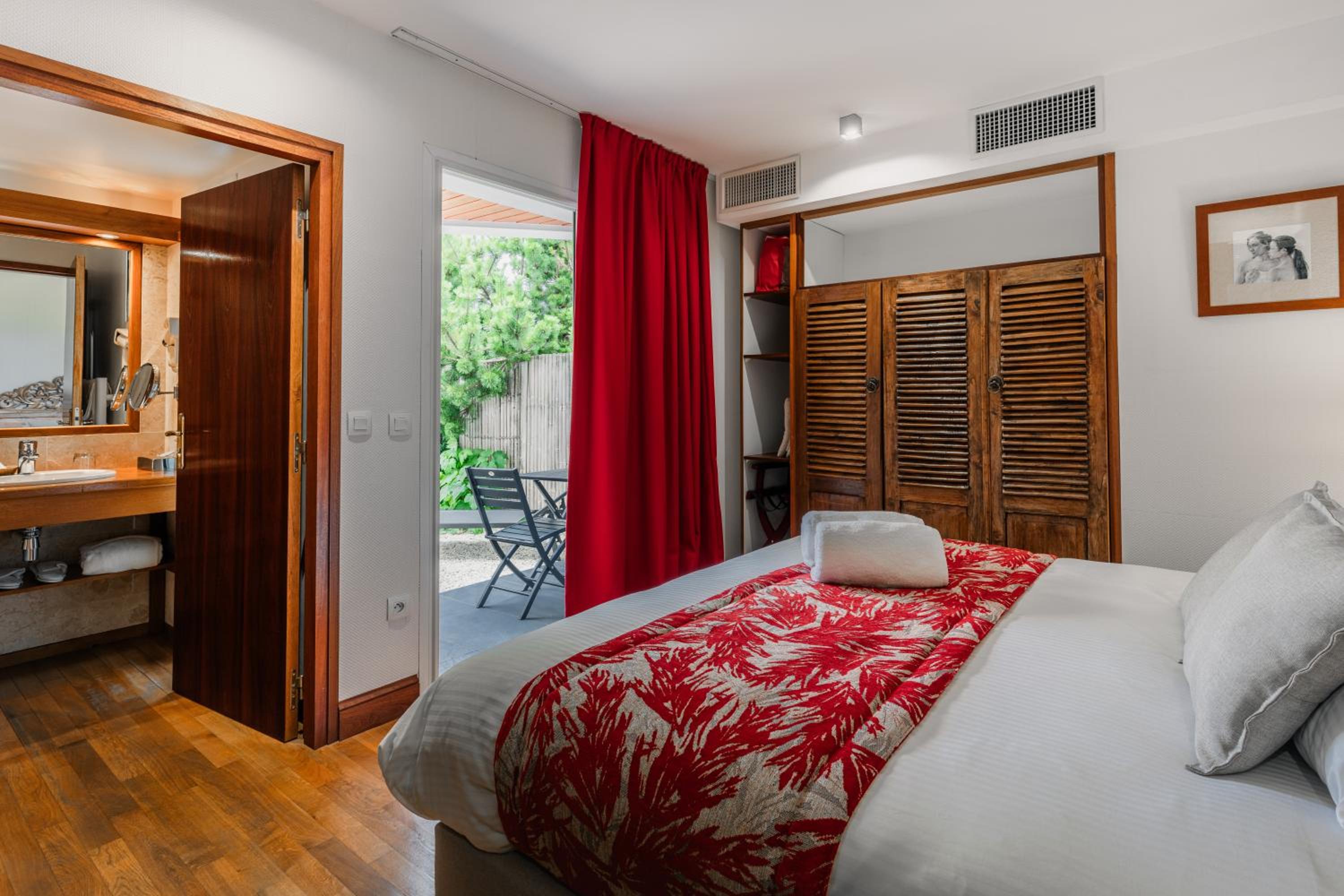 Prestige Double Room with Private Garden - Photo 1