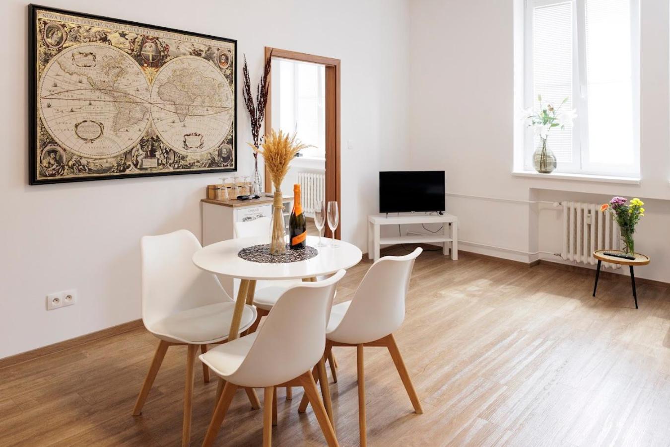 One-Bedroom Apartment - Photo 14