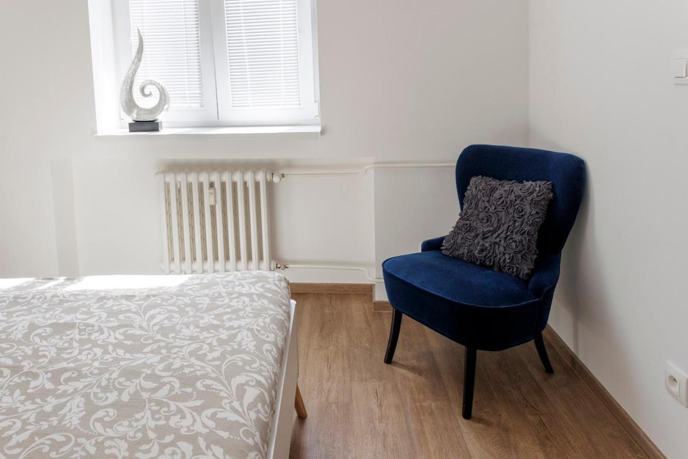 One-Bedroom Apartment - Photo 37