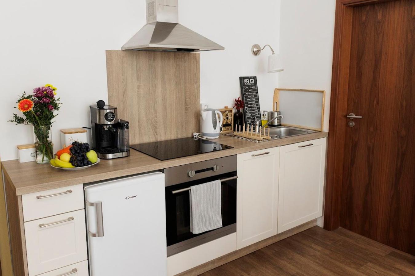 One-Bedroom Apartment - Photo 46