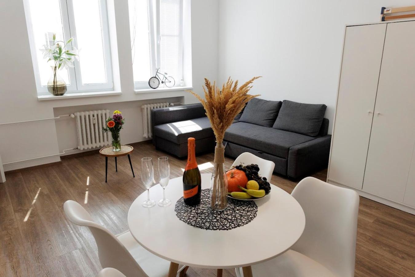 One-Bedroom Apartment - Photo 52
