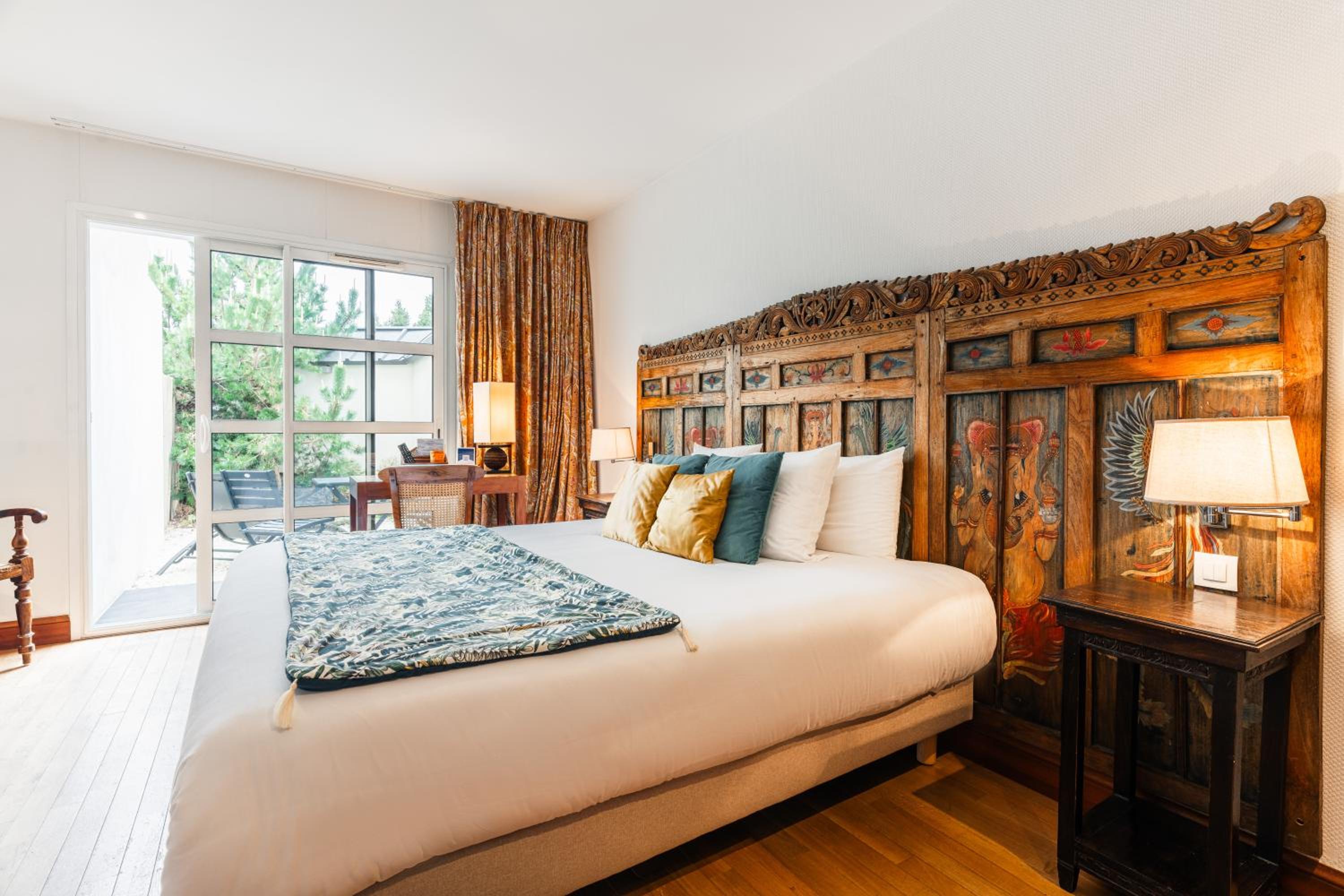Prestige Double Room with Private Garden - Photo 4