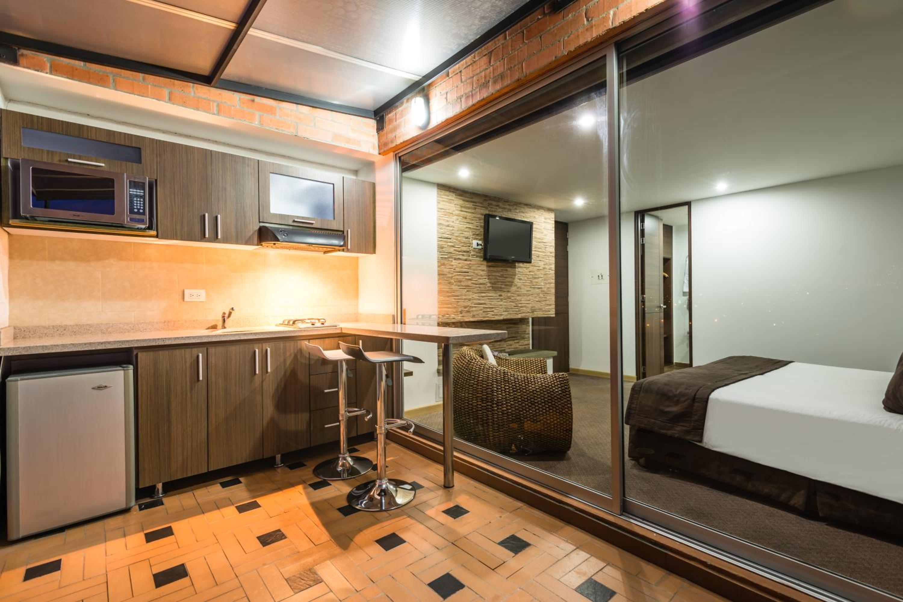 Executive Suite photo 3