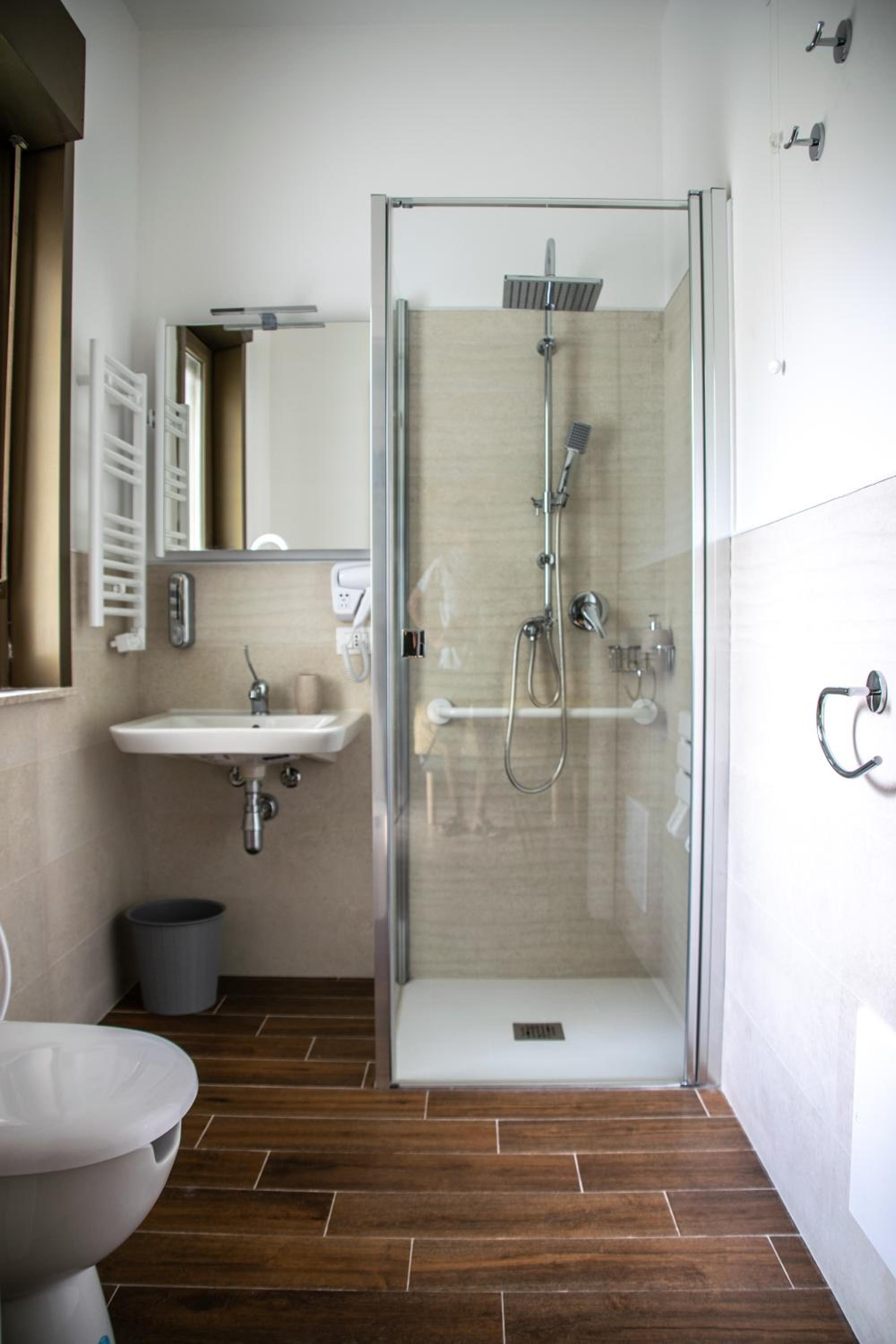 Politeama Crystal Rooms, 写真 4