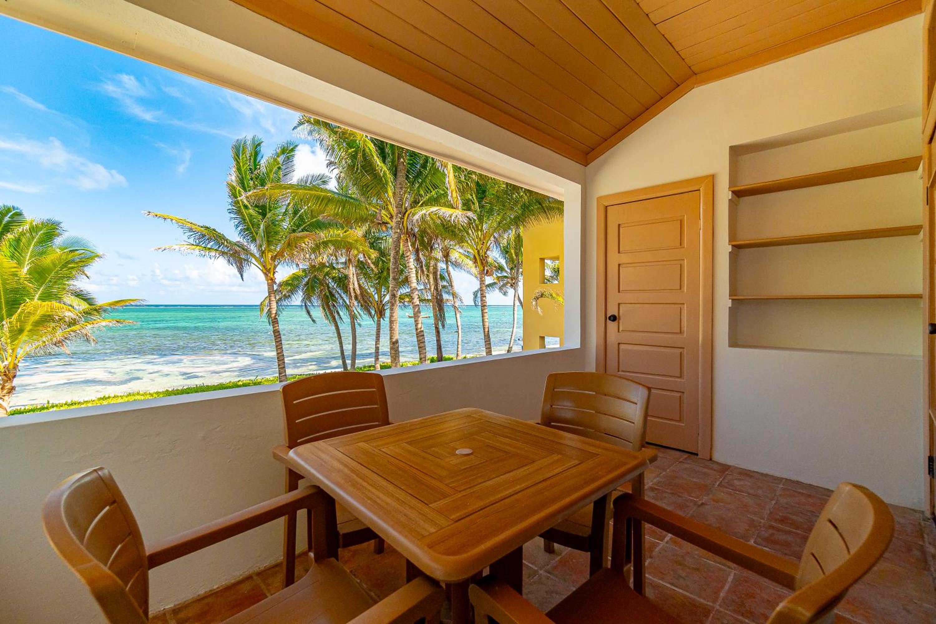 Condo with Sea View - Unit 2 & 23 photo 3
