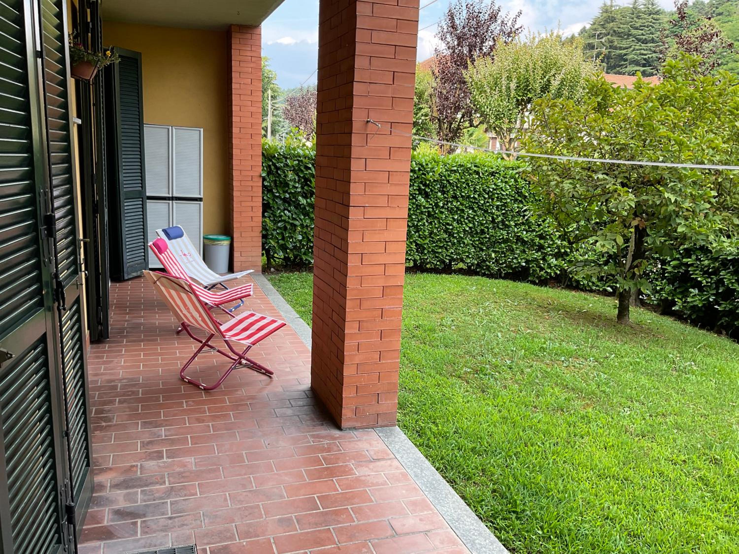 Two-Bedroom Apartment with Garden View photo 3