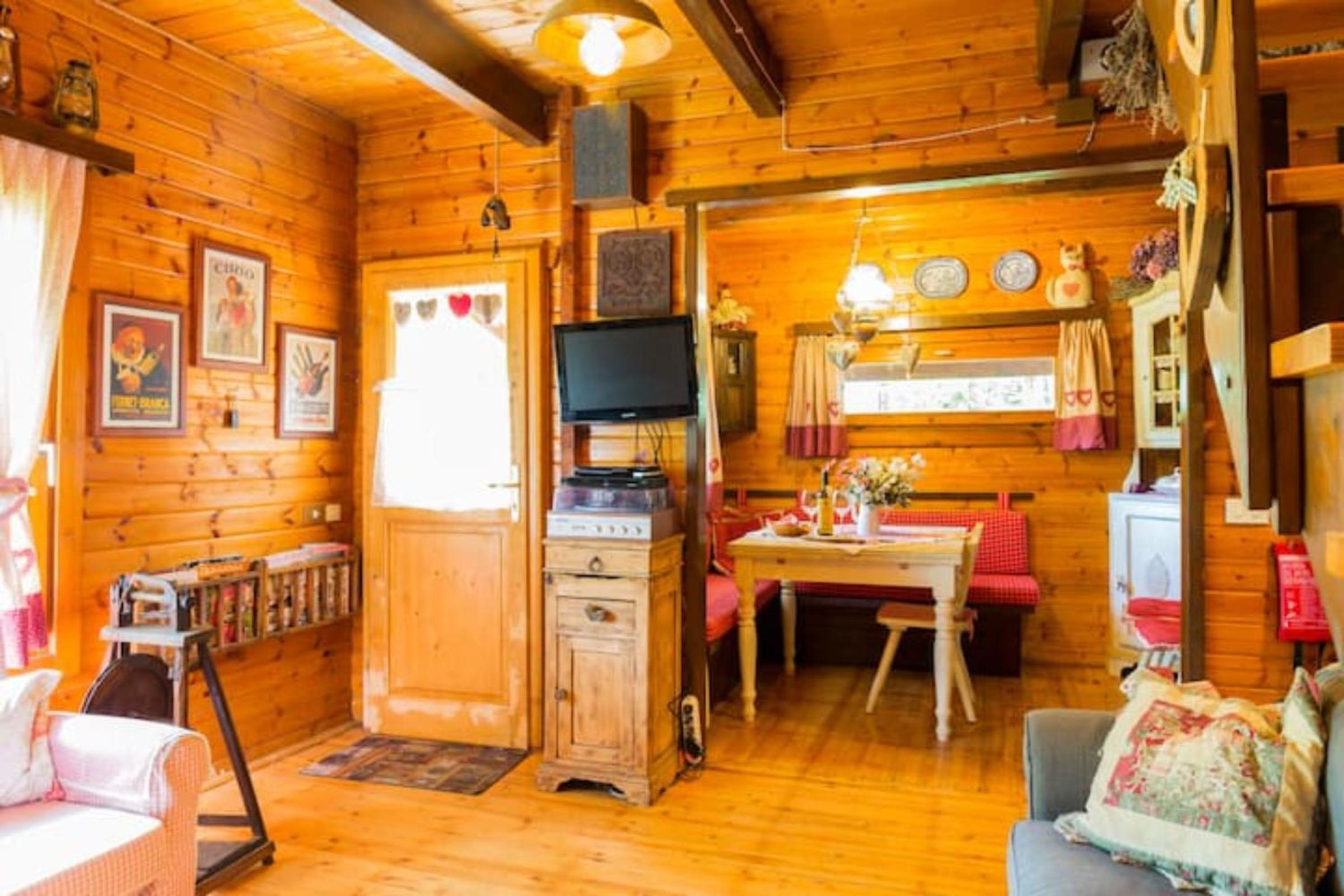 Three-Bedroom Chalet photo 3