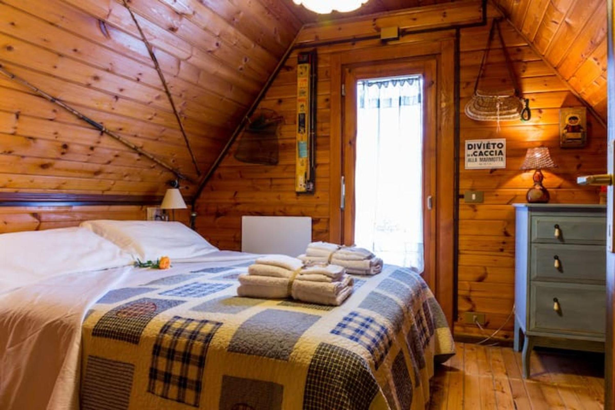 Three-Bedroom Chalet photo 1