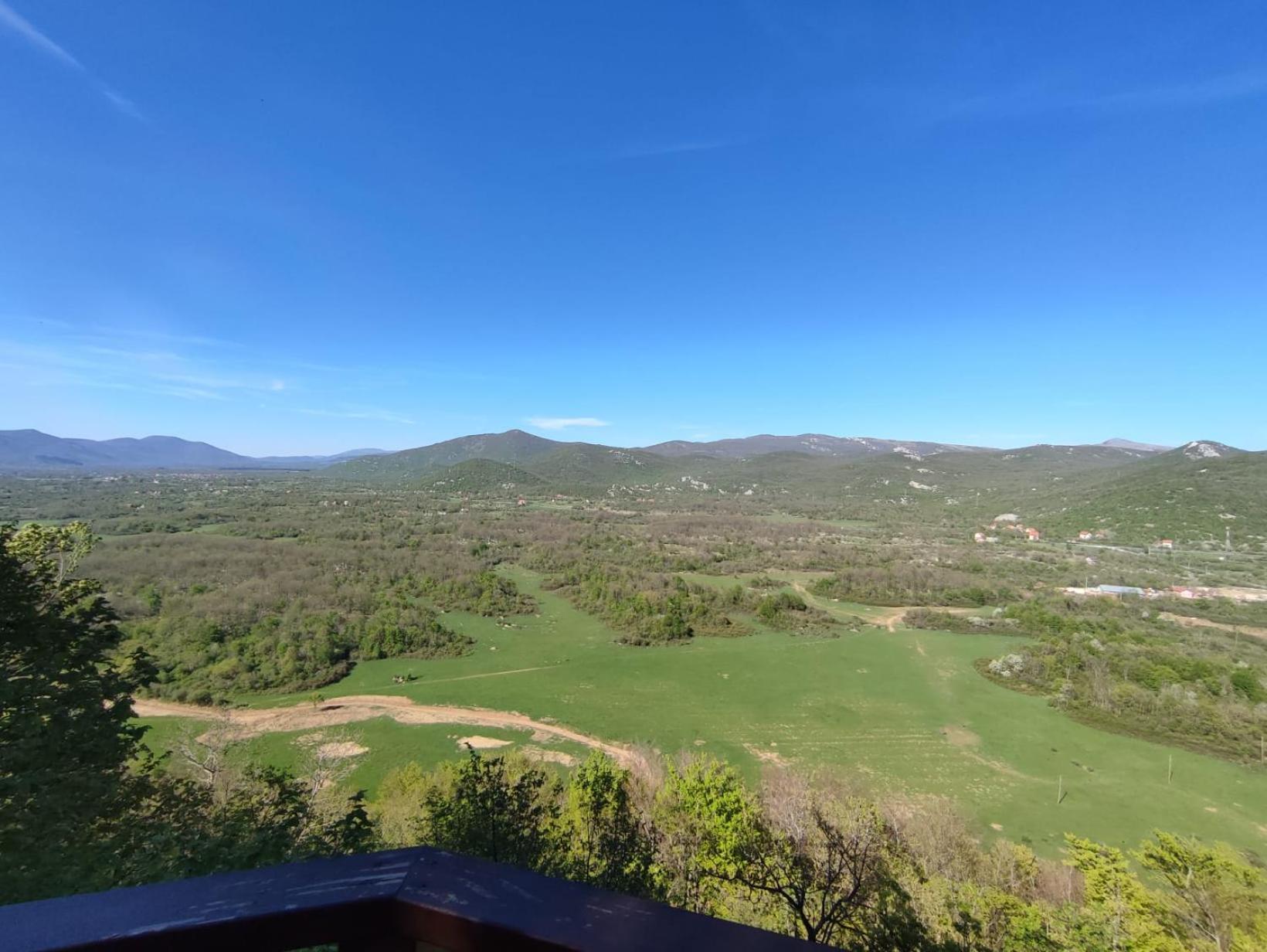 Studio With Mountain View photo 1