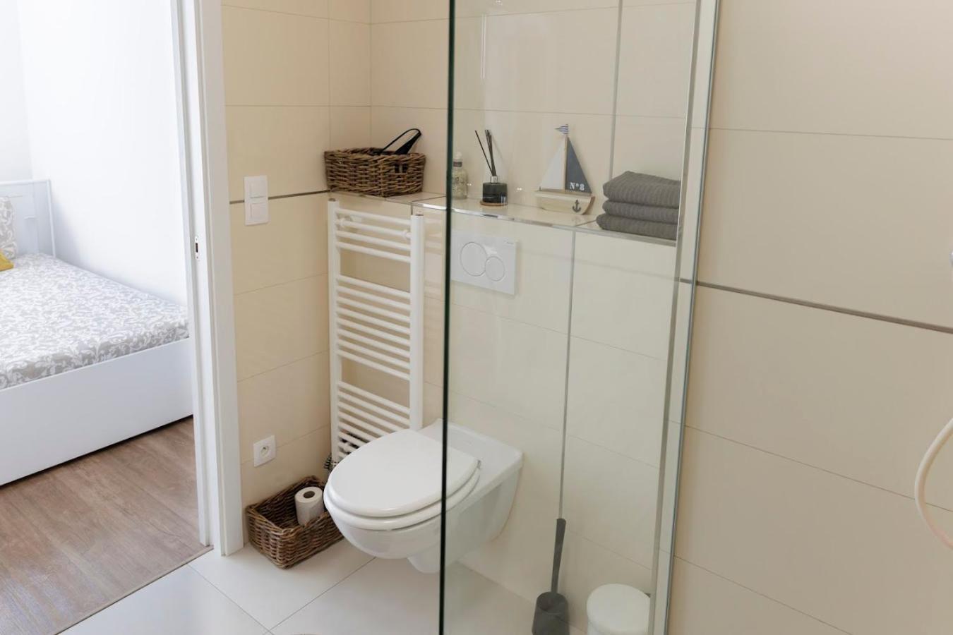 One-Bedroom Apartment - Photo 47