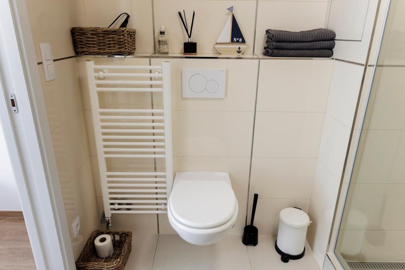 One-Bedroom Apartment - Photo 23