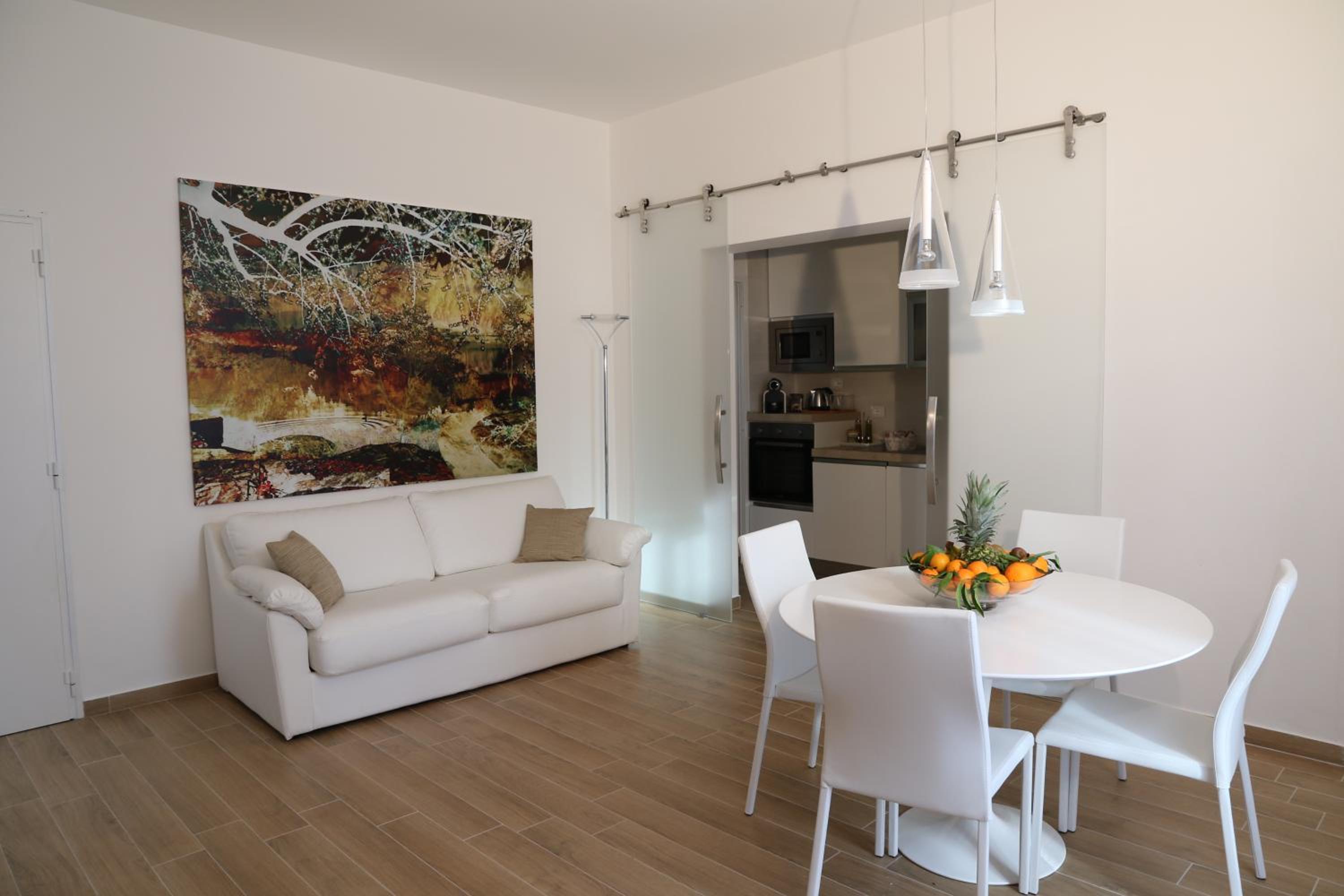 Deluxe Apartment