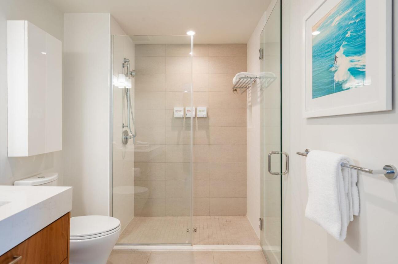 Junior Two Bedroom Suite thumbnail 5