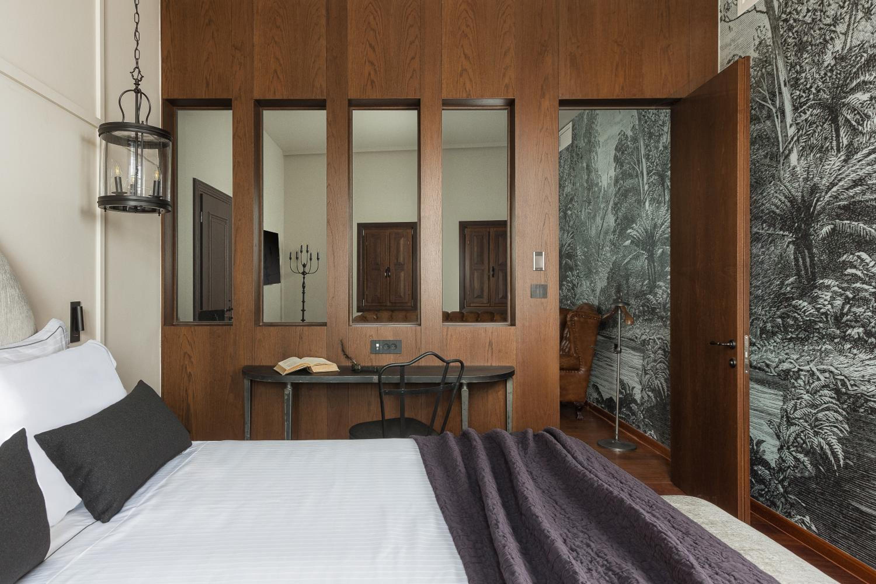 Executive Suite with Fireplace
