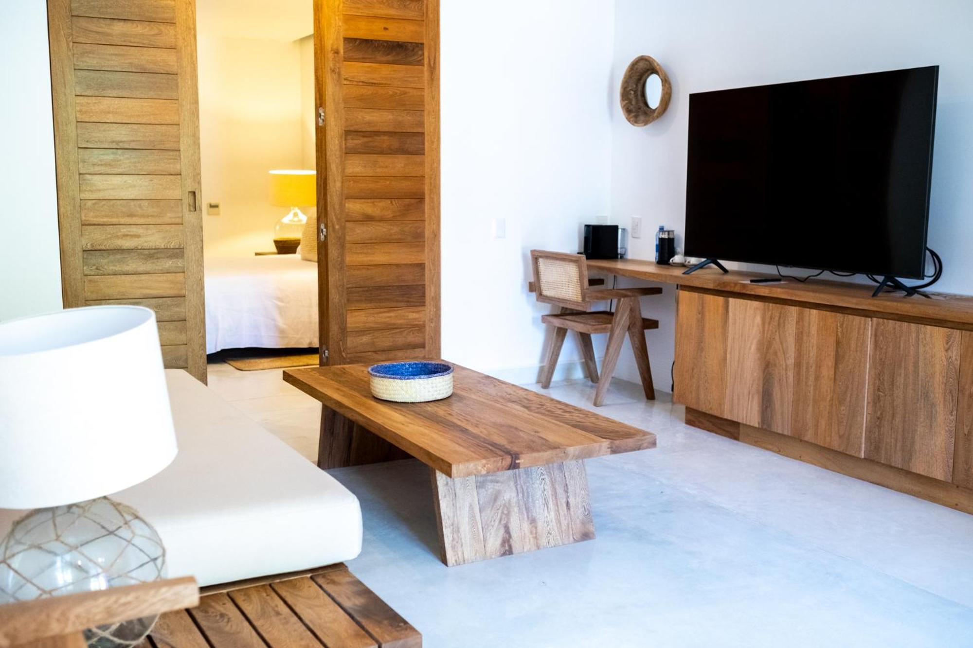 Deluxe Junior Suite photo 1