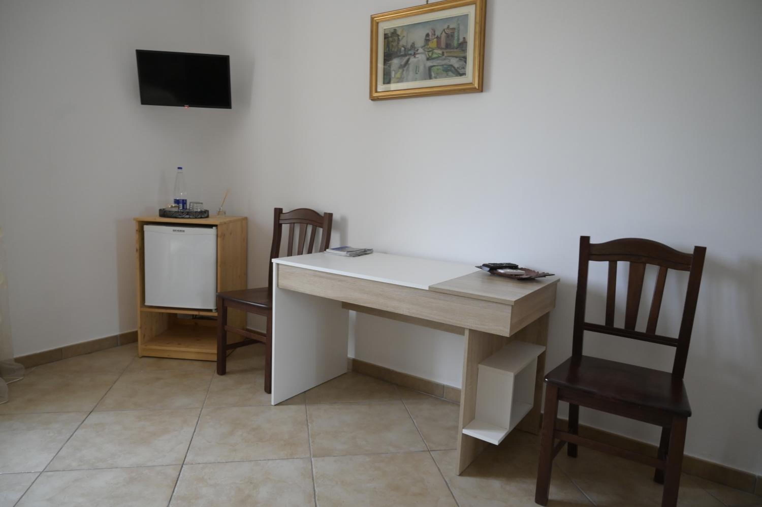 Triple Room with Garden View photo 2