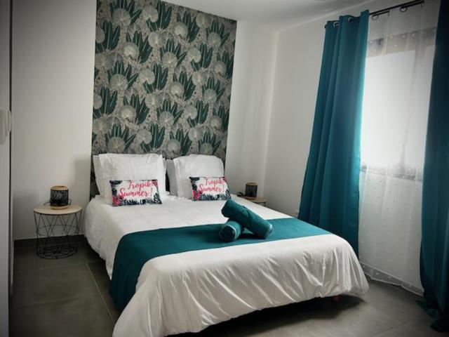 Three-Bedroom Villa photo 1