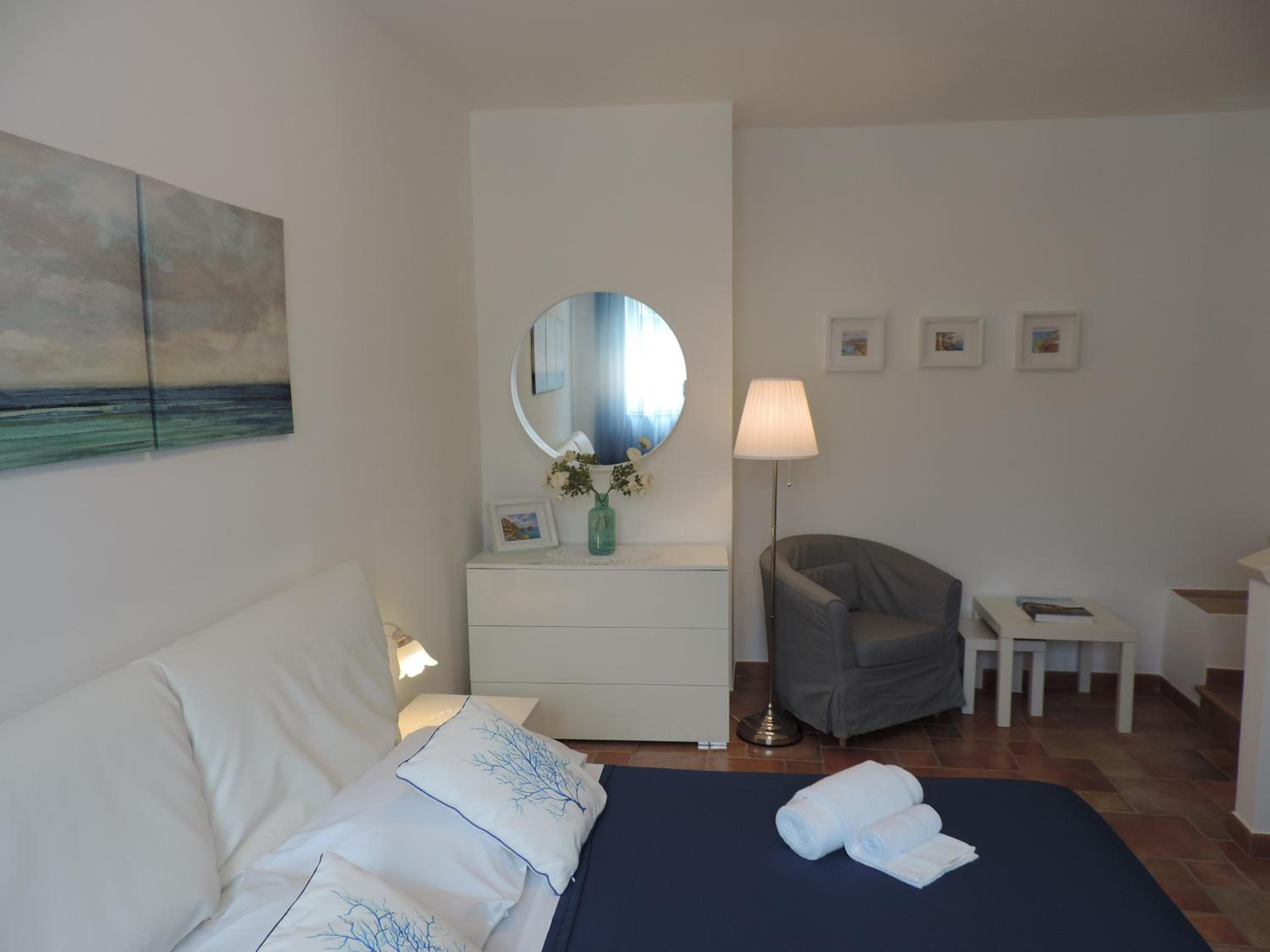 Apartment with Garden View - Photo 32