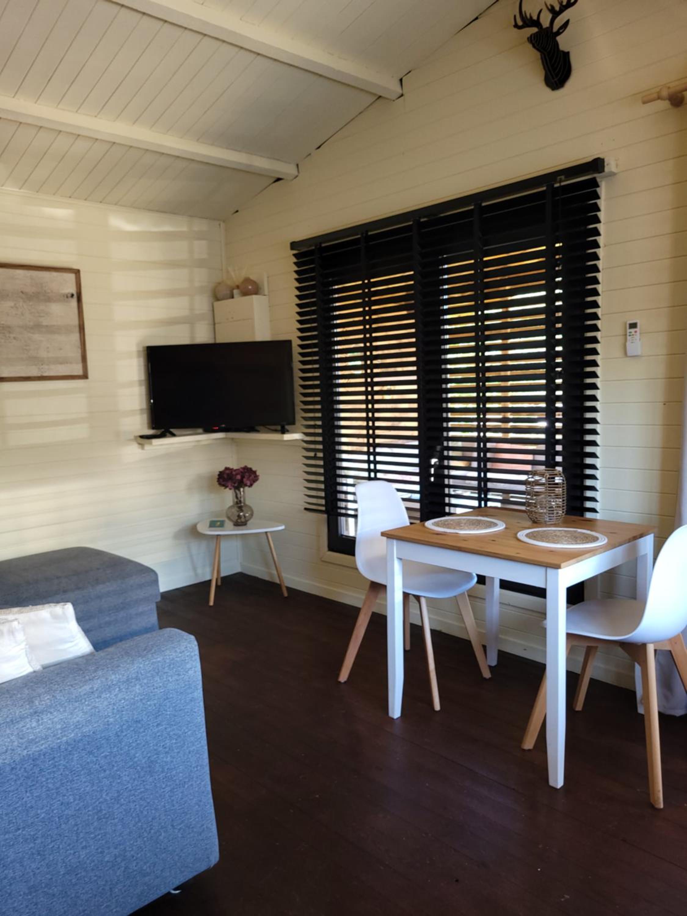 One-Bedroom House photo 3