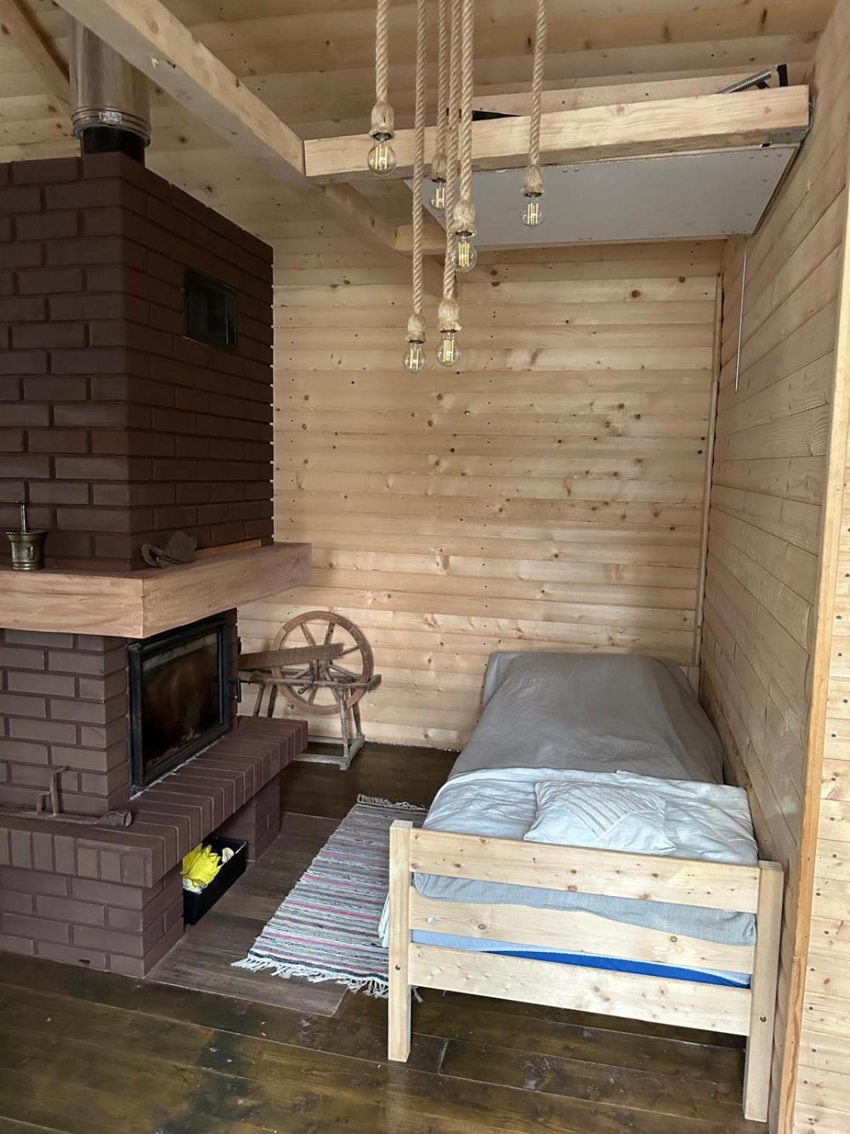 One-Bedroom House photo 1