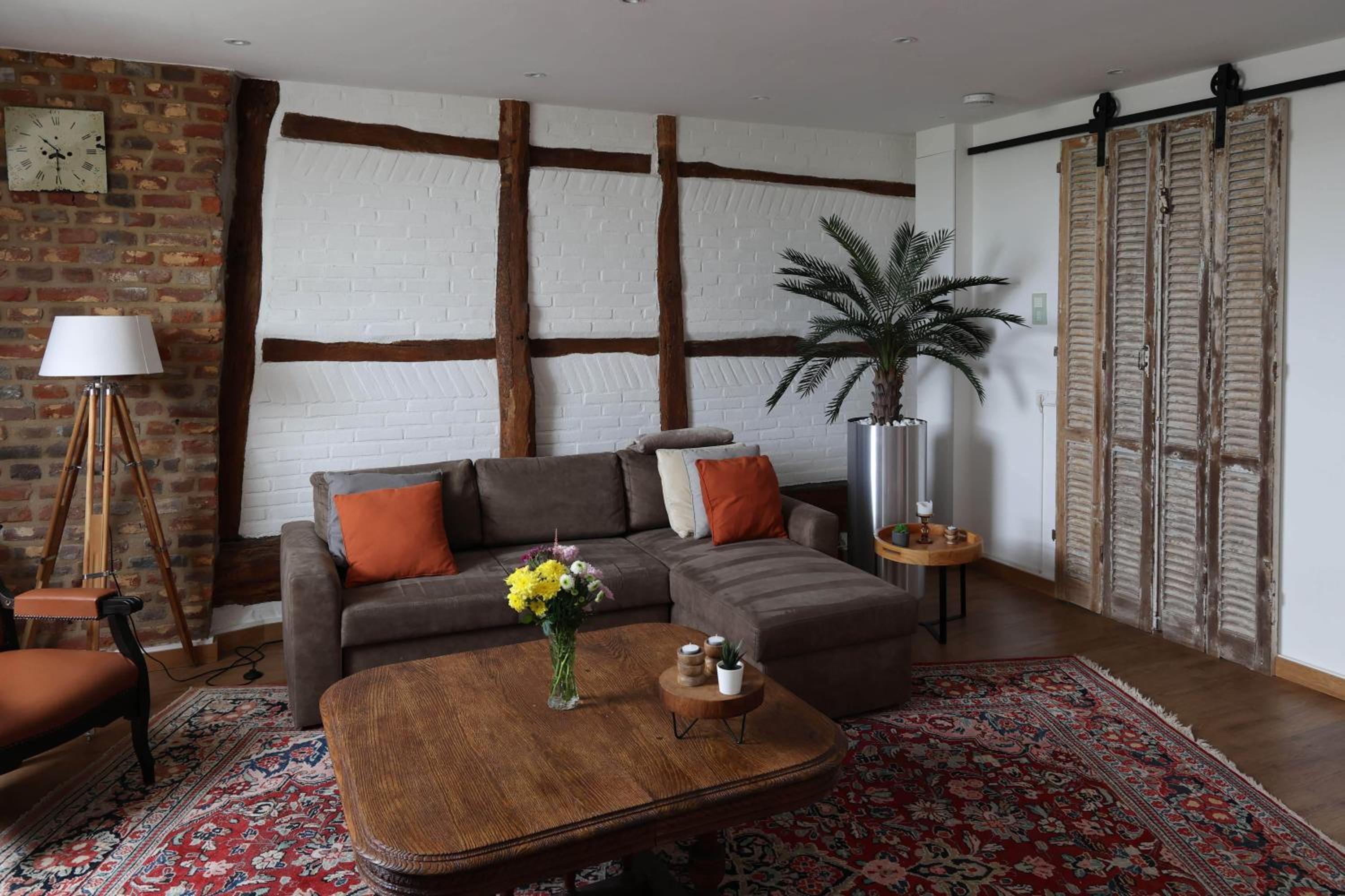 One-Bedroom Apartment - Photo 4