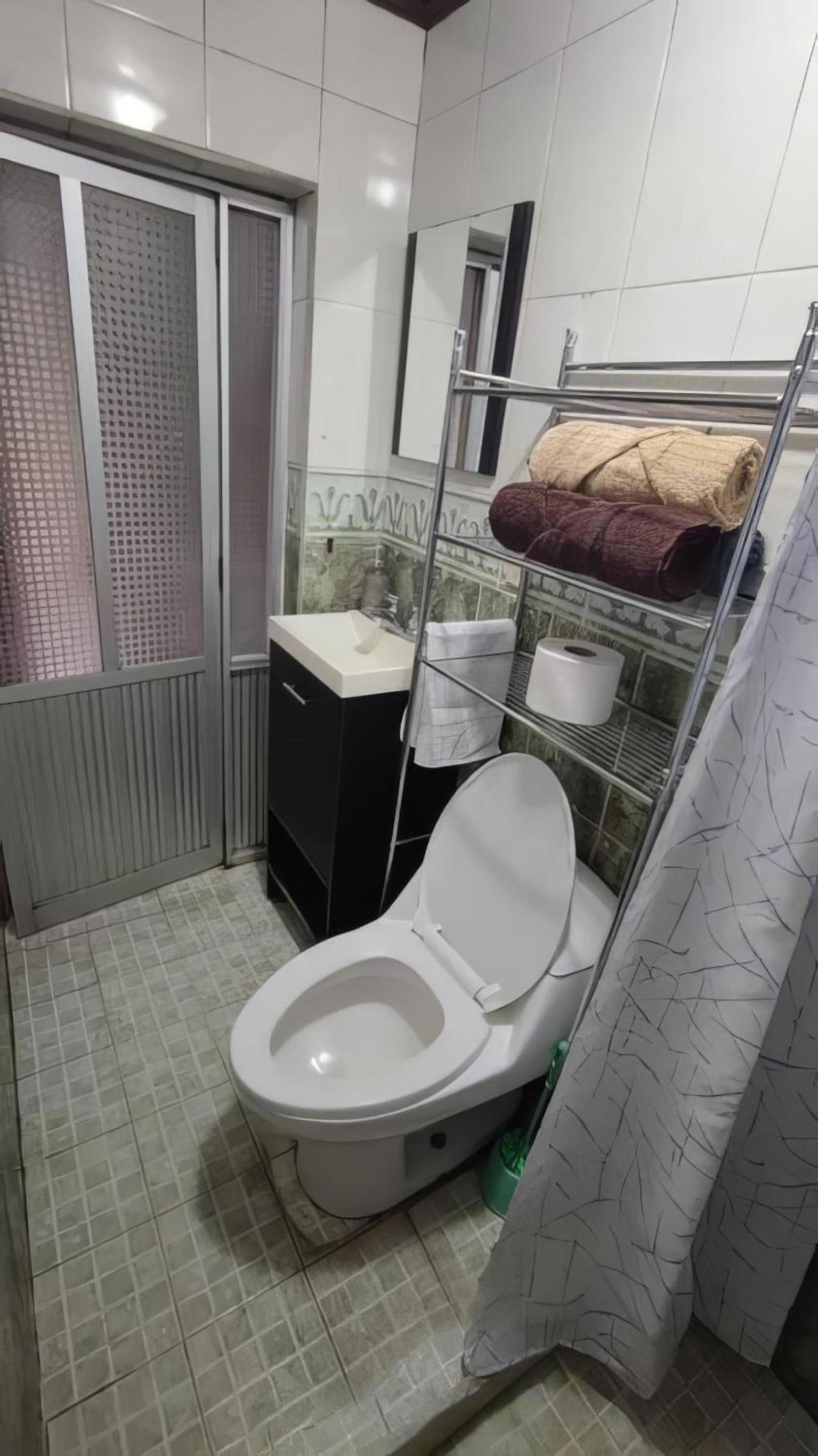Four-Bedroom House photo 2
