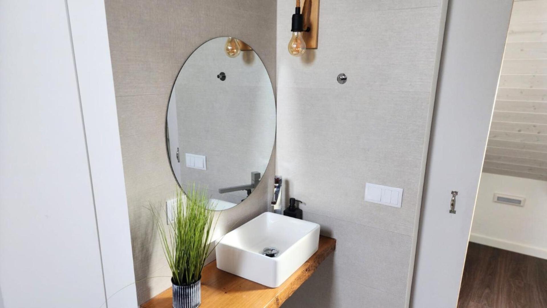 Double Room with Private Bathroom - Photo 3