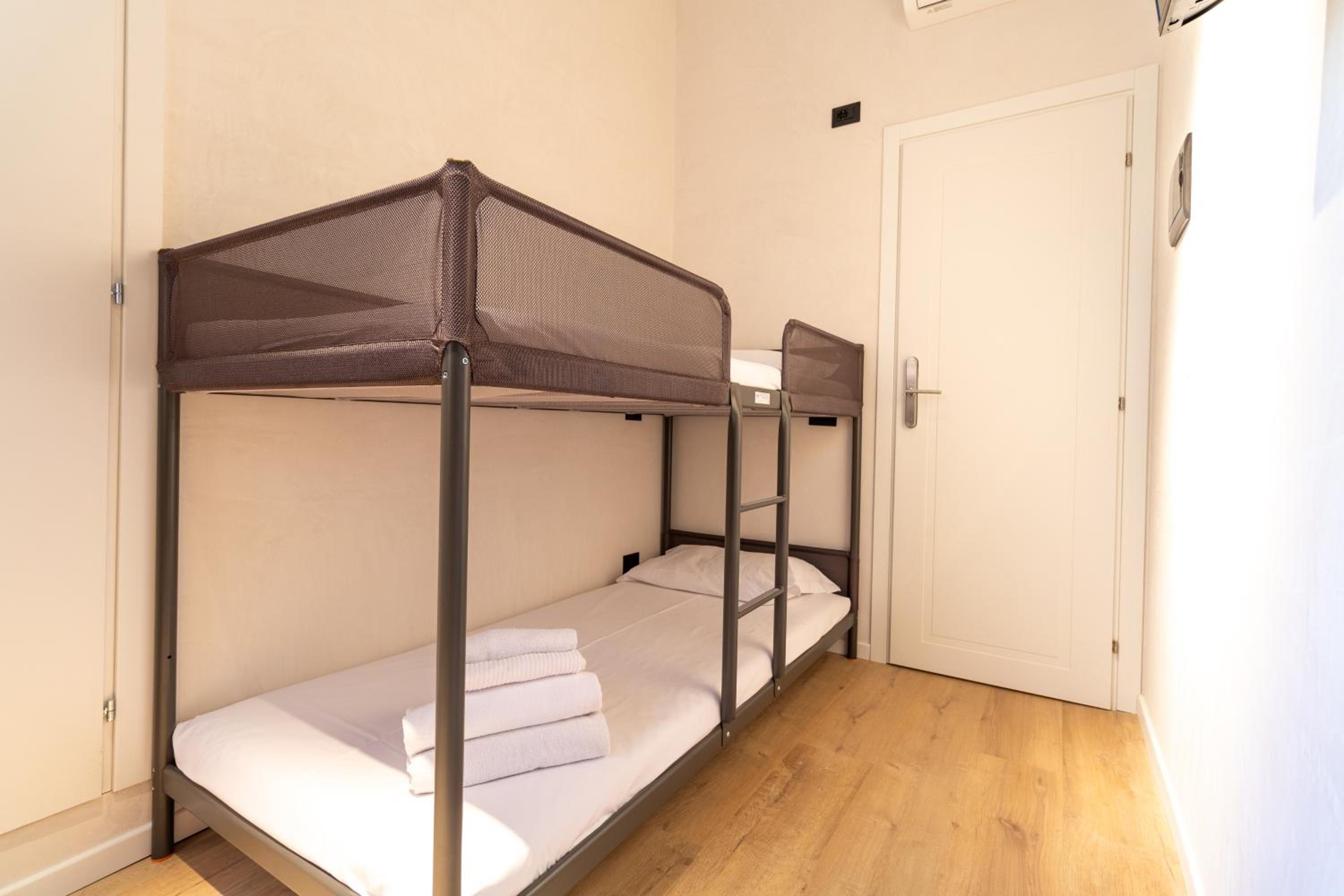 Twin Room with Private Bathroom