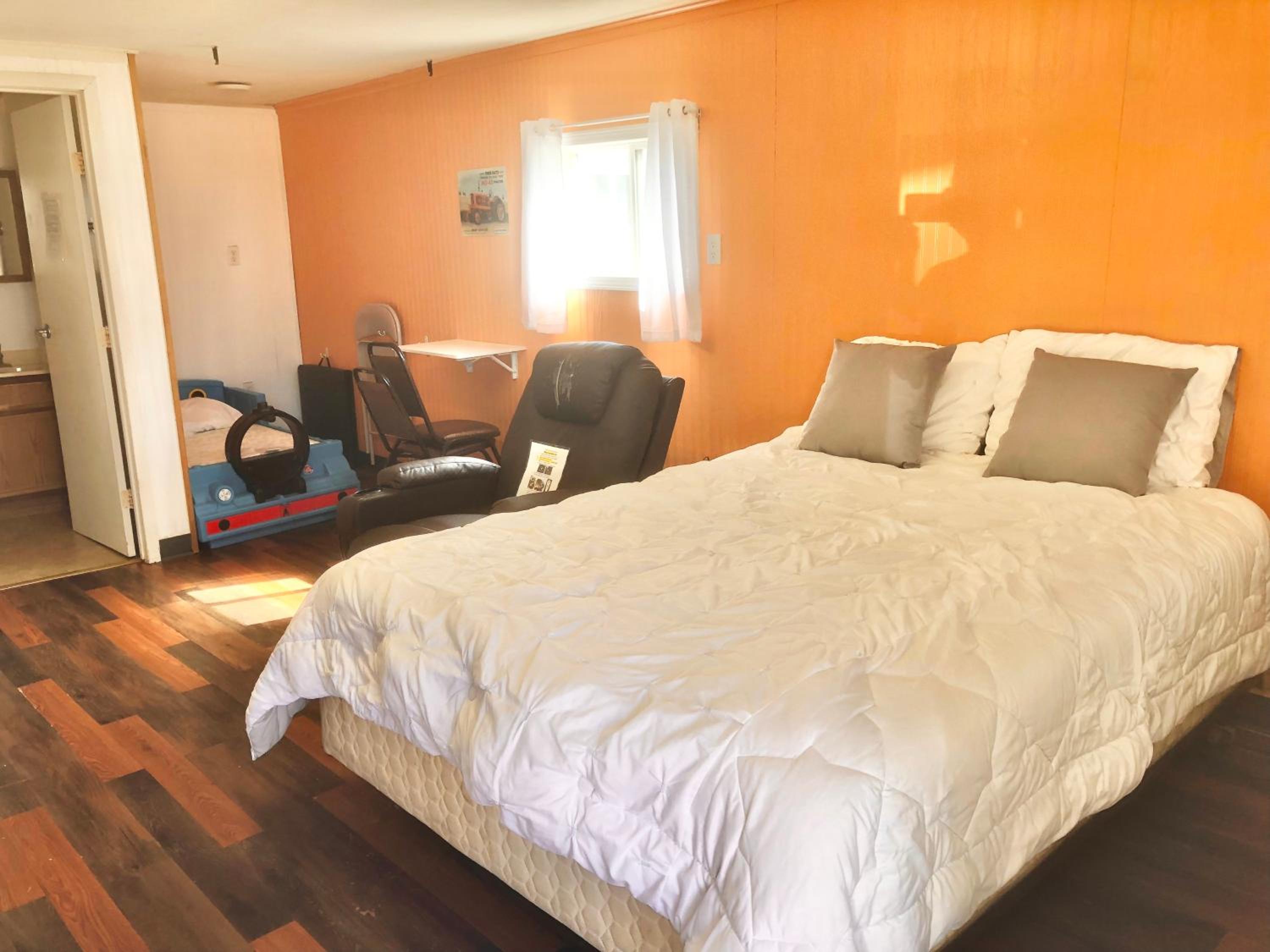 Budget Double Room photo 2