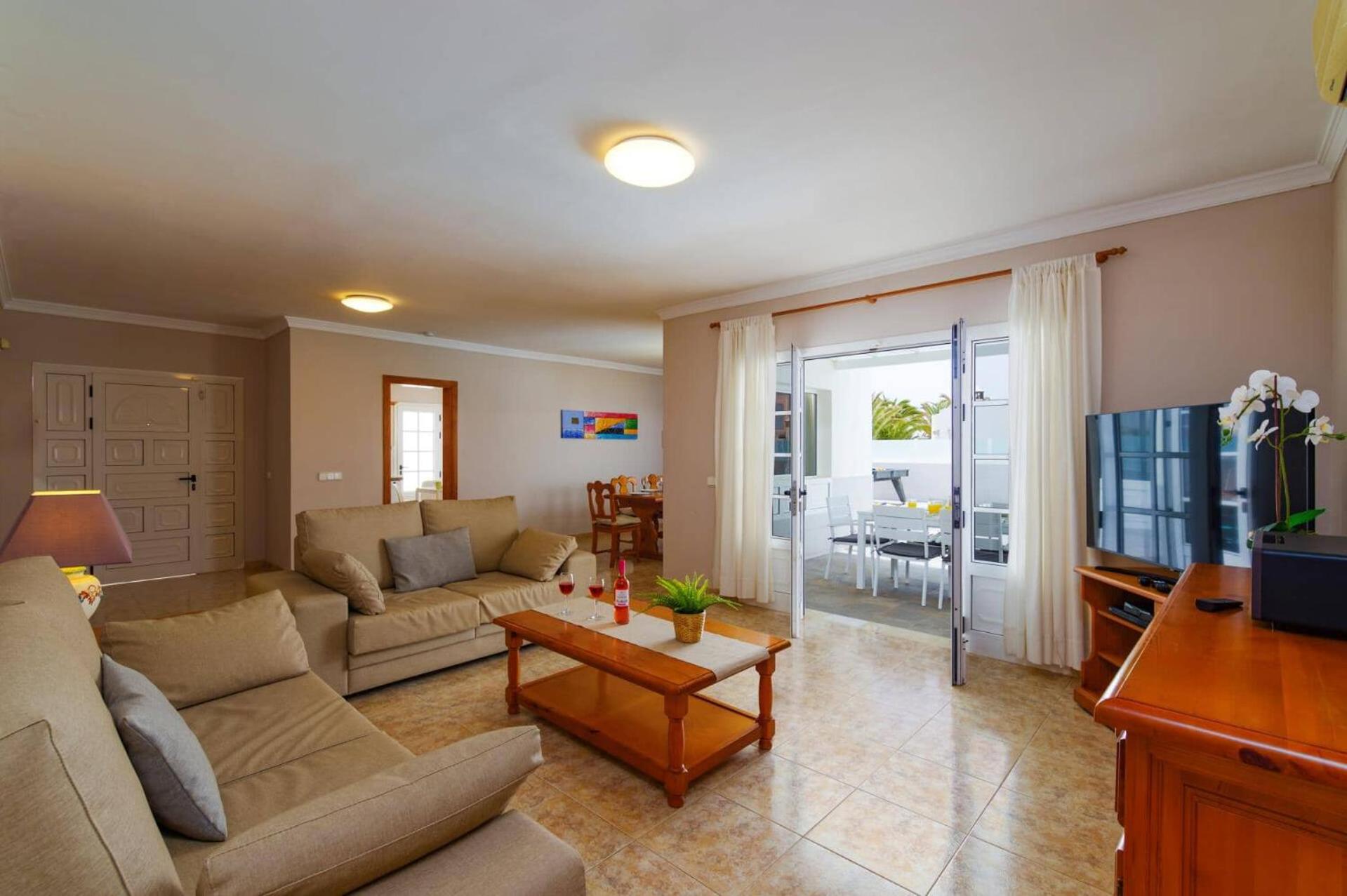 Villa de Tres Habitaciones