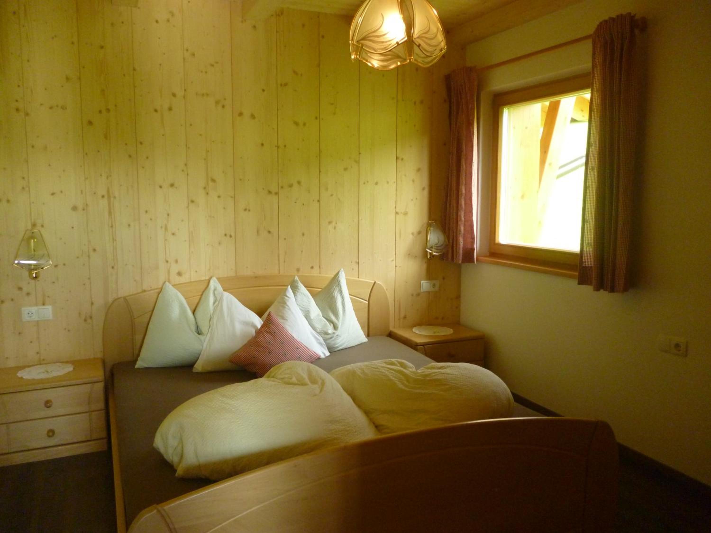 One-Bedroom Apartment with Balcony-David photo 1