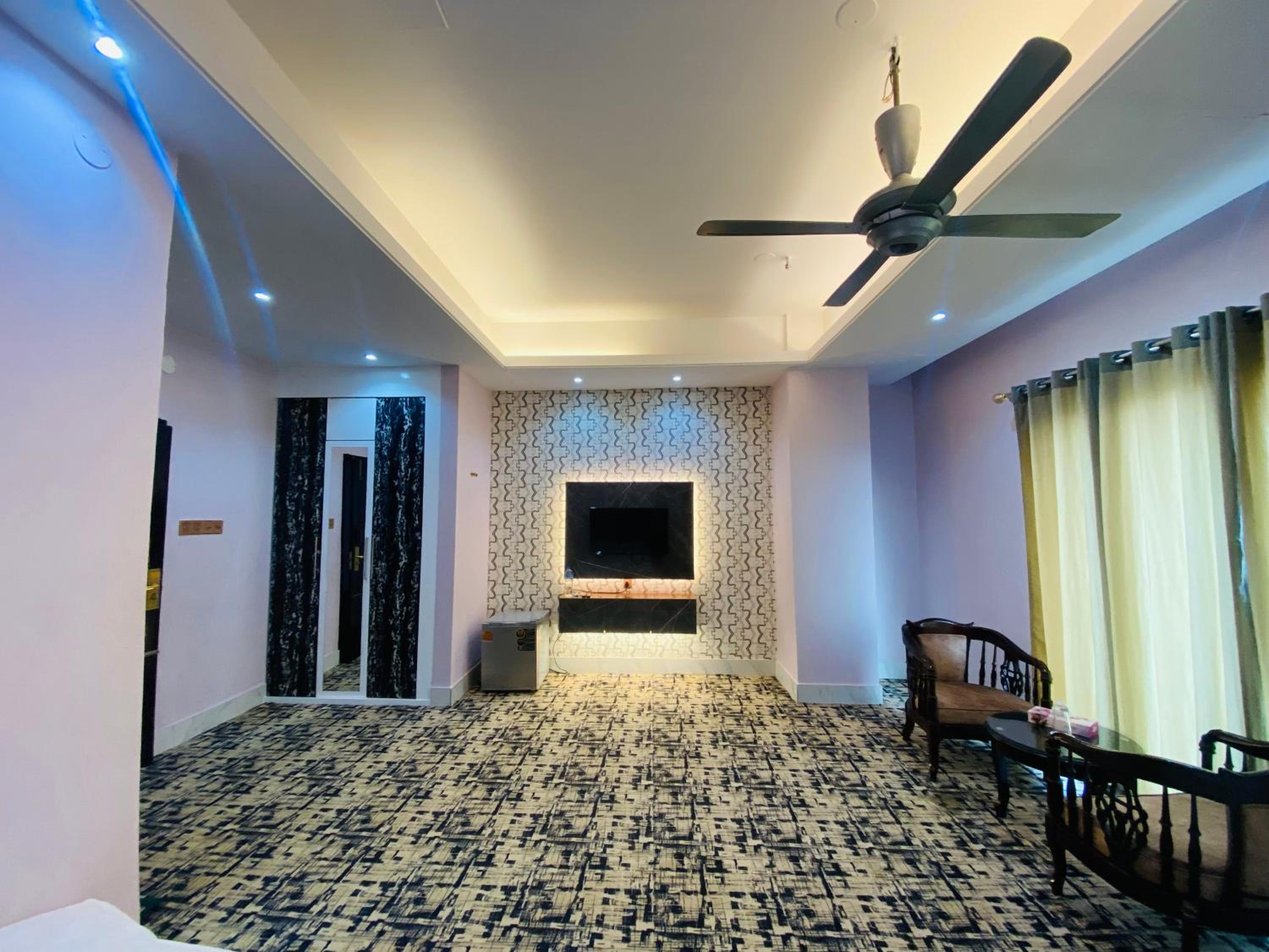 Superior King Room photo 1