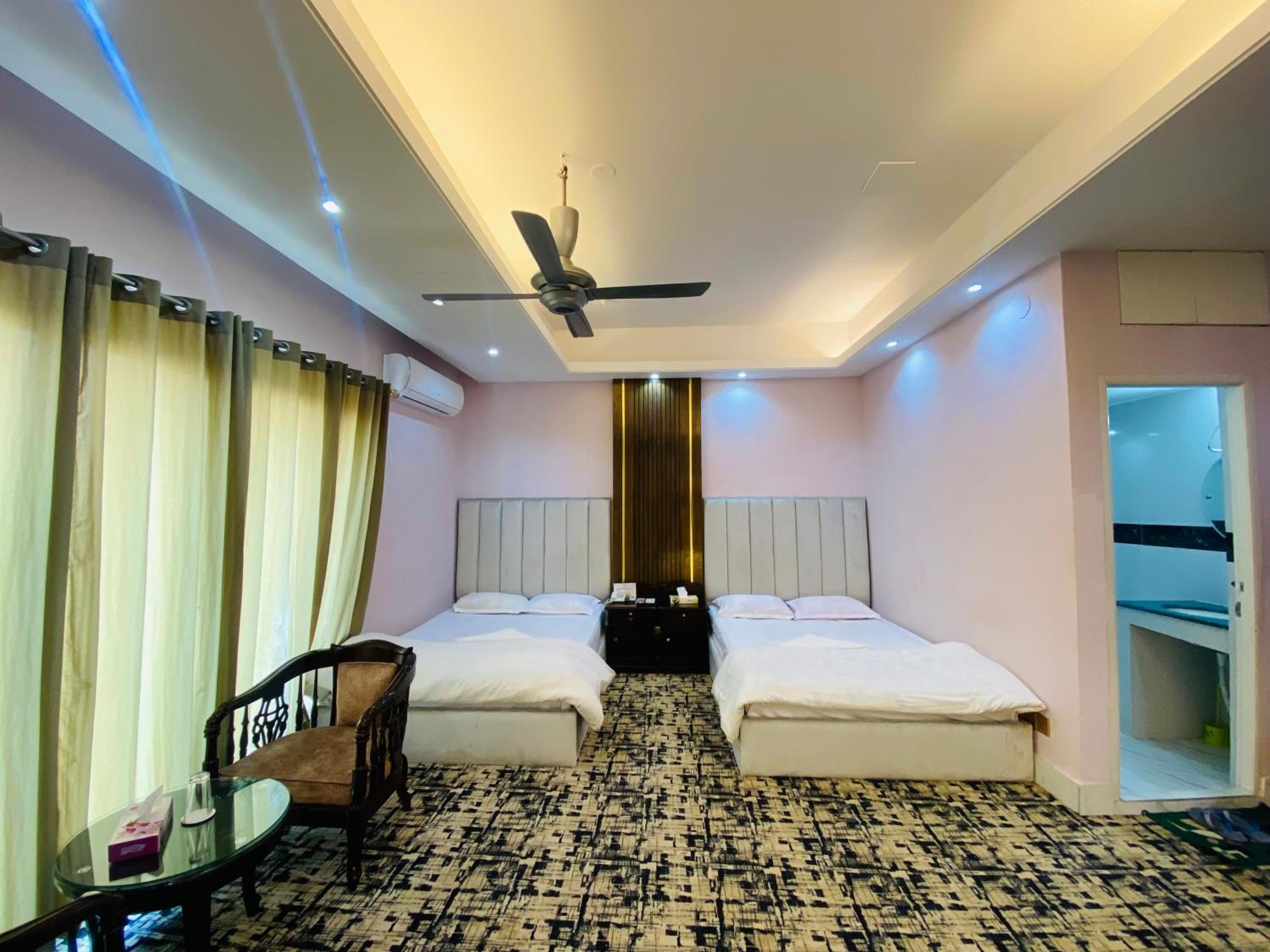 Superior King Room photo 3