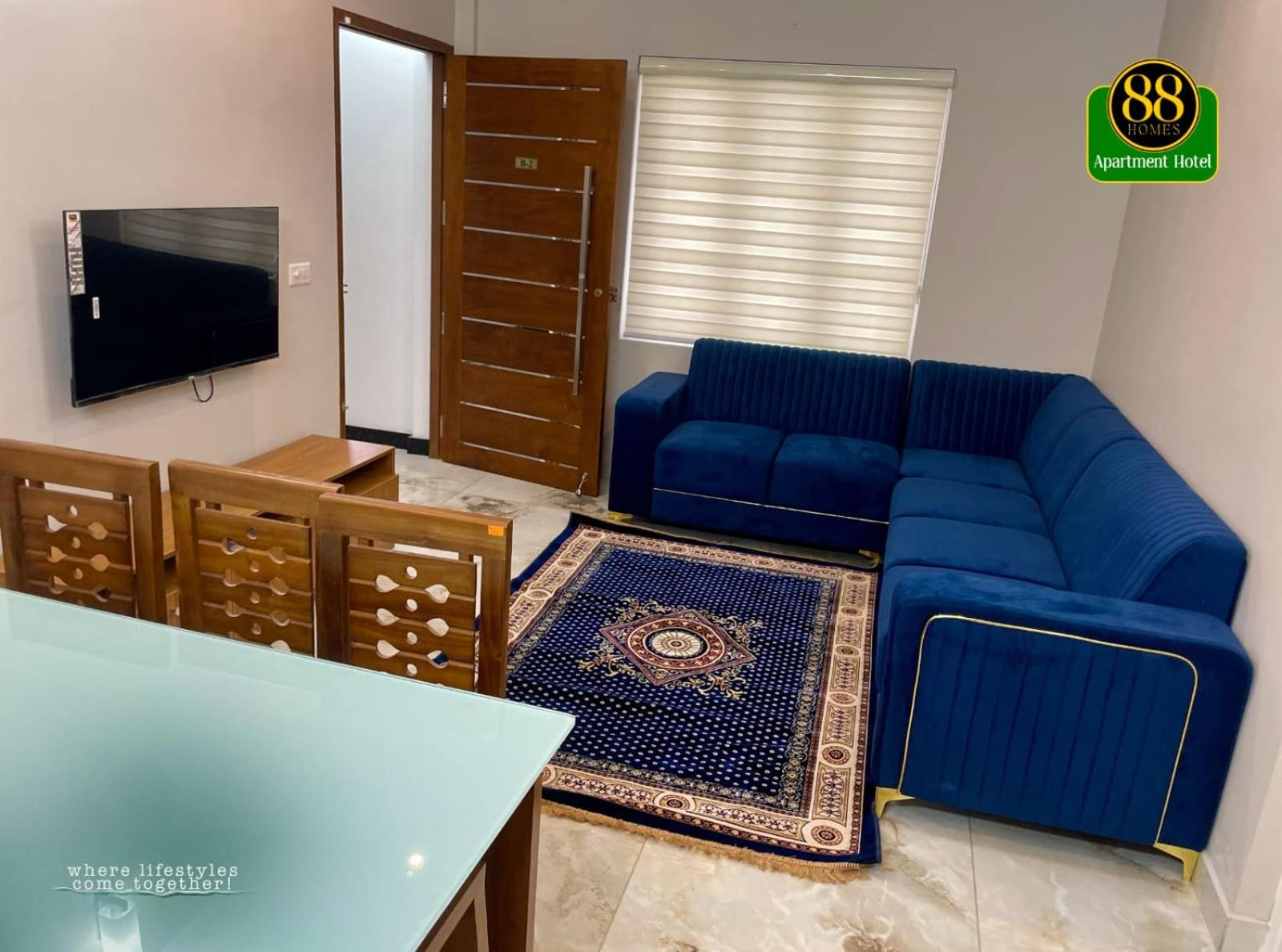 One-Bedroom Apartment with Balcony photo 1