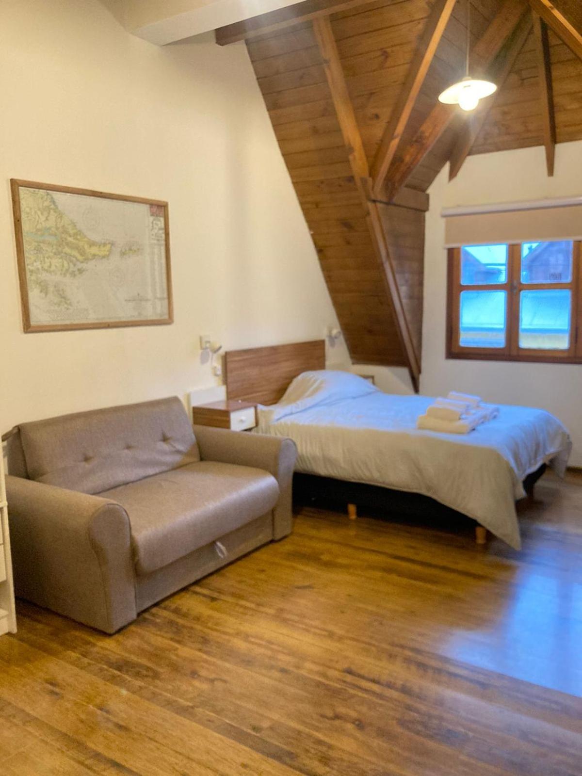 Apartment photo 2