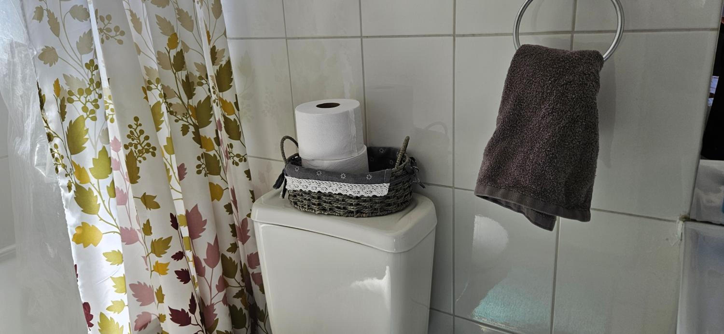 Double Room With Shared Bathroom photo 1