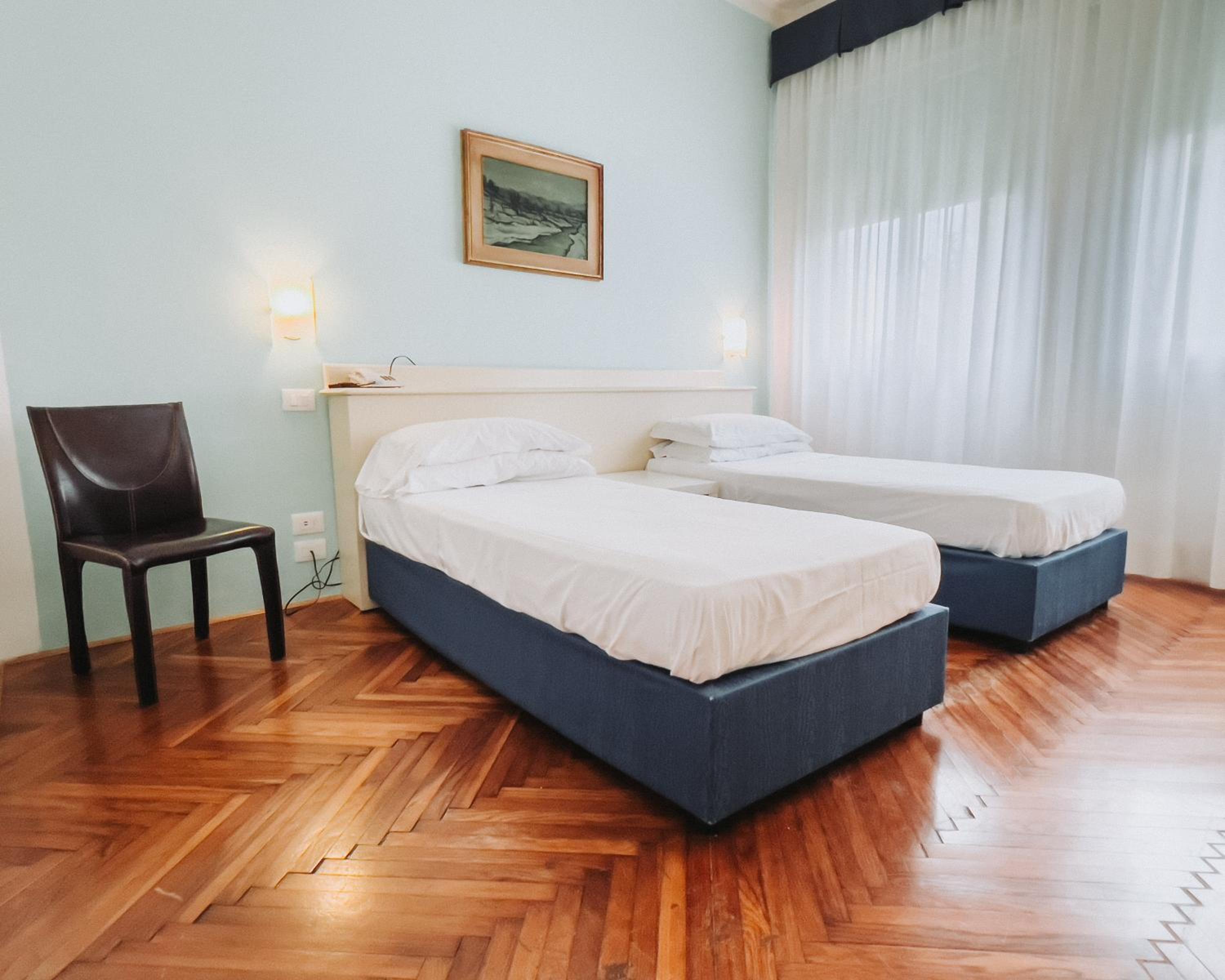 Double or Twin Room - Photo 2
