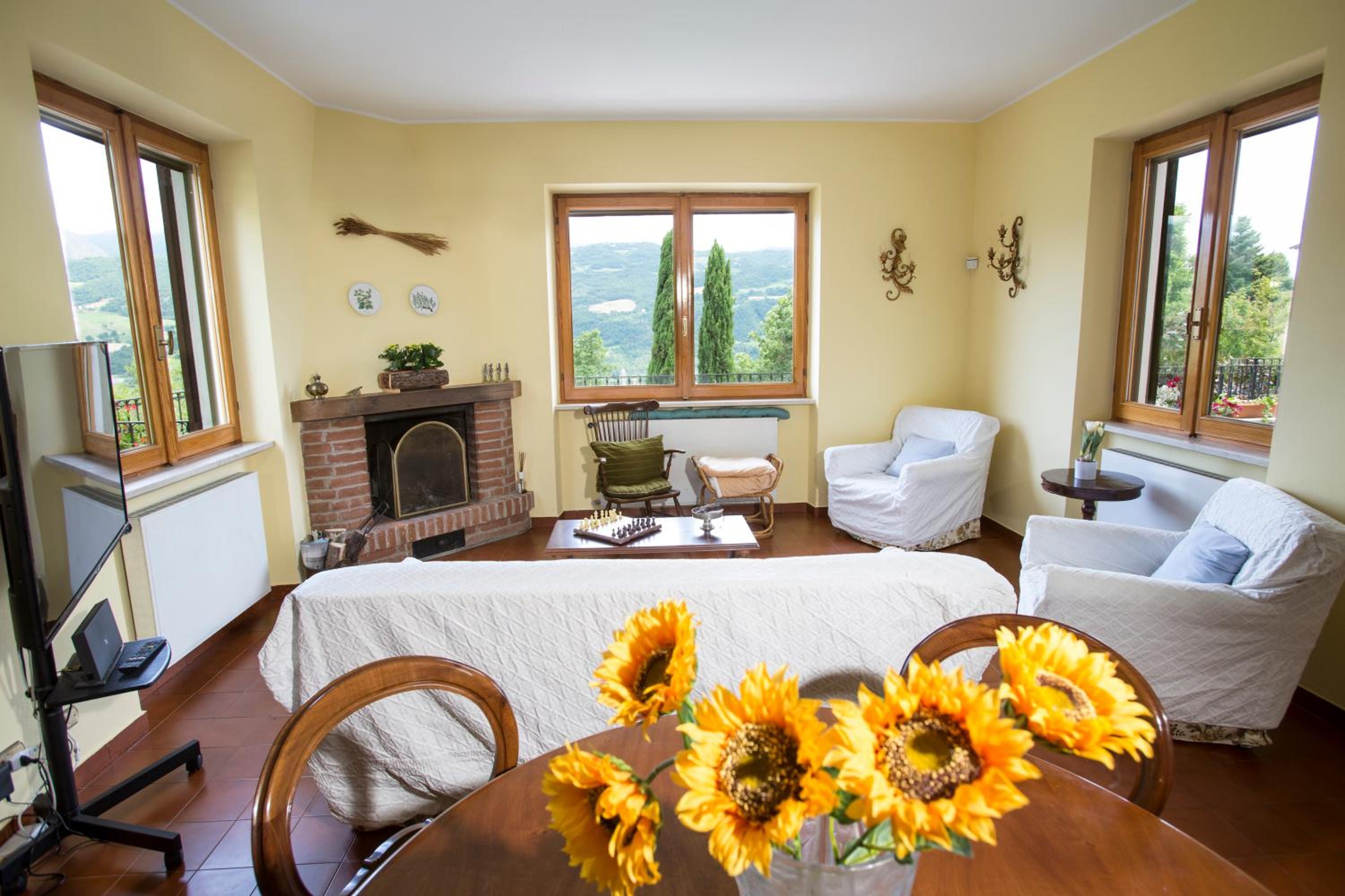 Villa photo 3