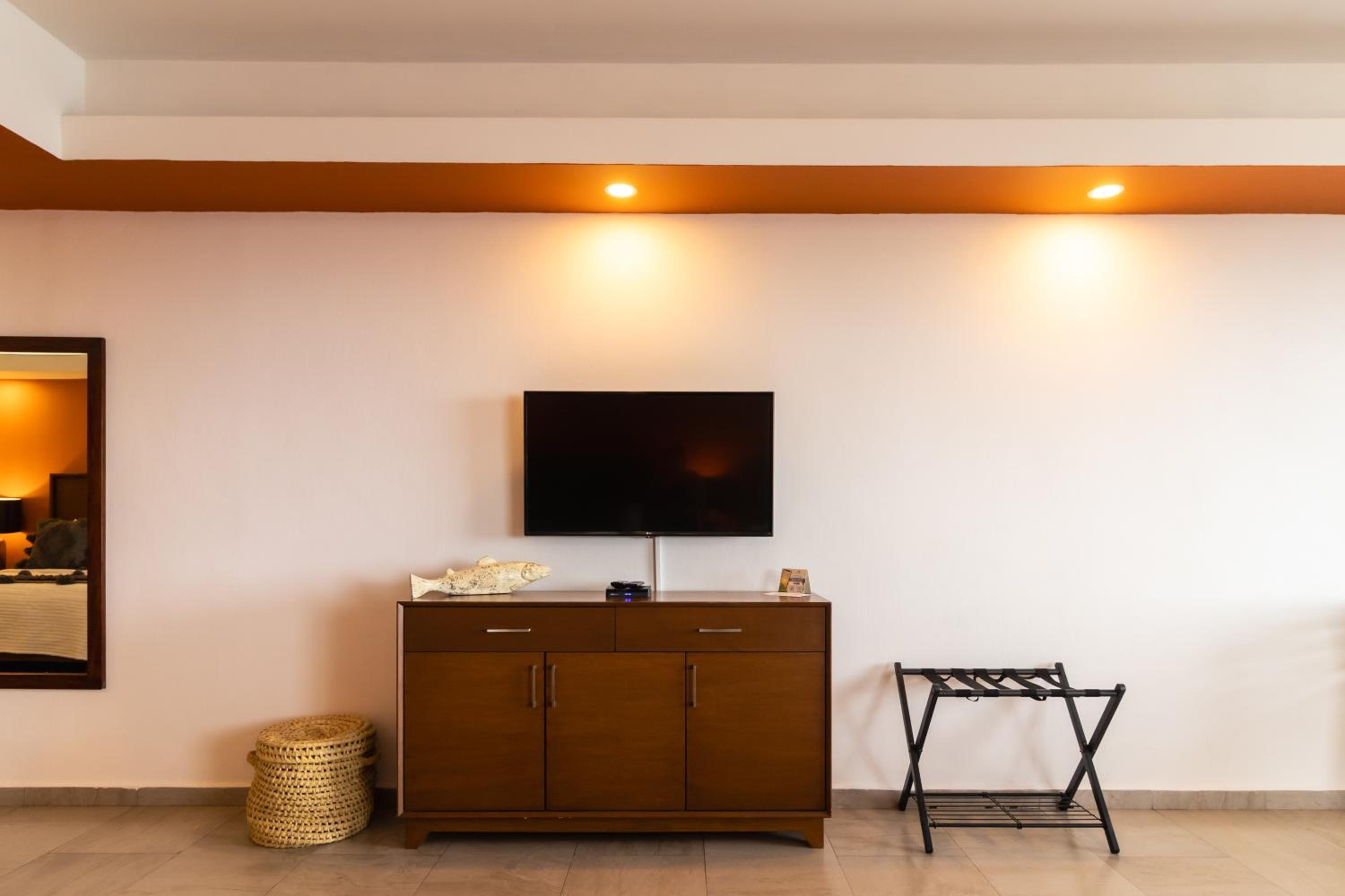 Master Suite Oceanview - Photo 17