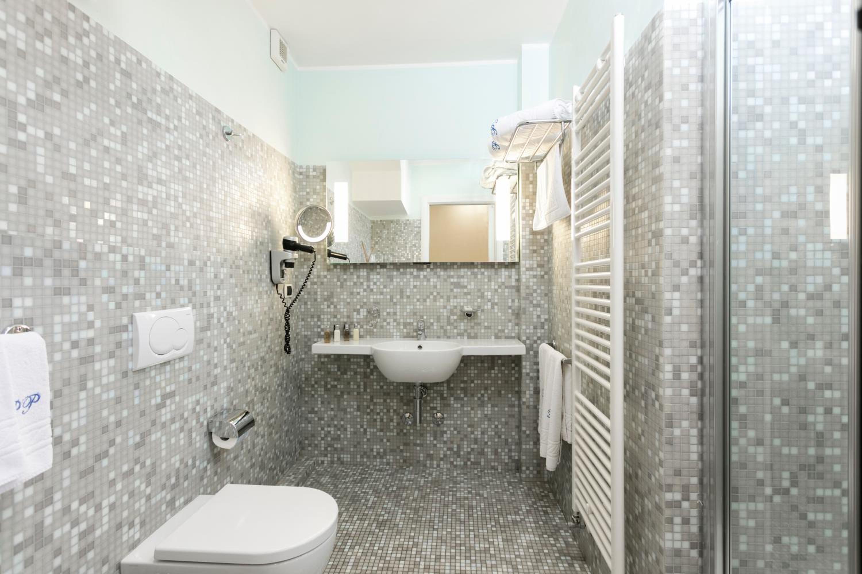 Double Room - Photo 13